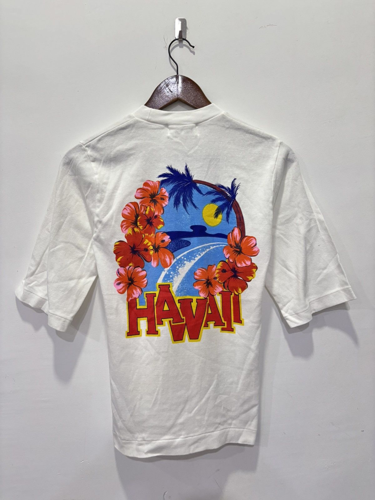 Vintage Vintage Hawaii Tshirt Size US S / EU 44-46 / 1 - 1 Thumbnail
