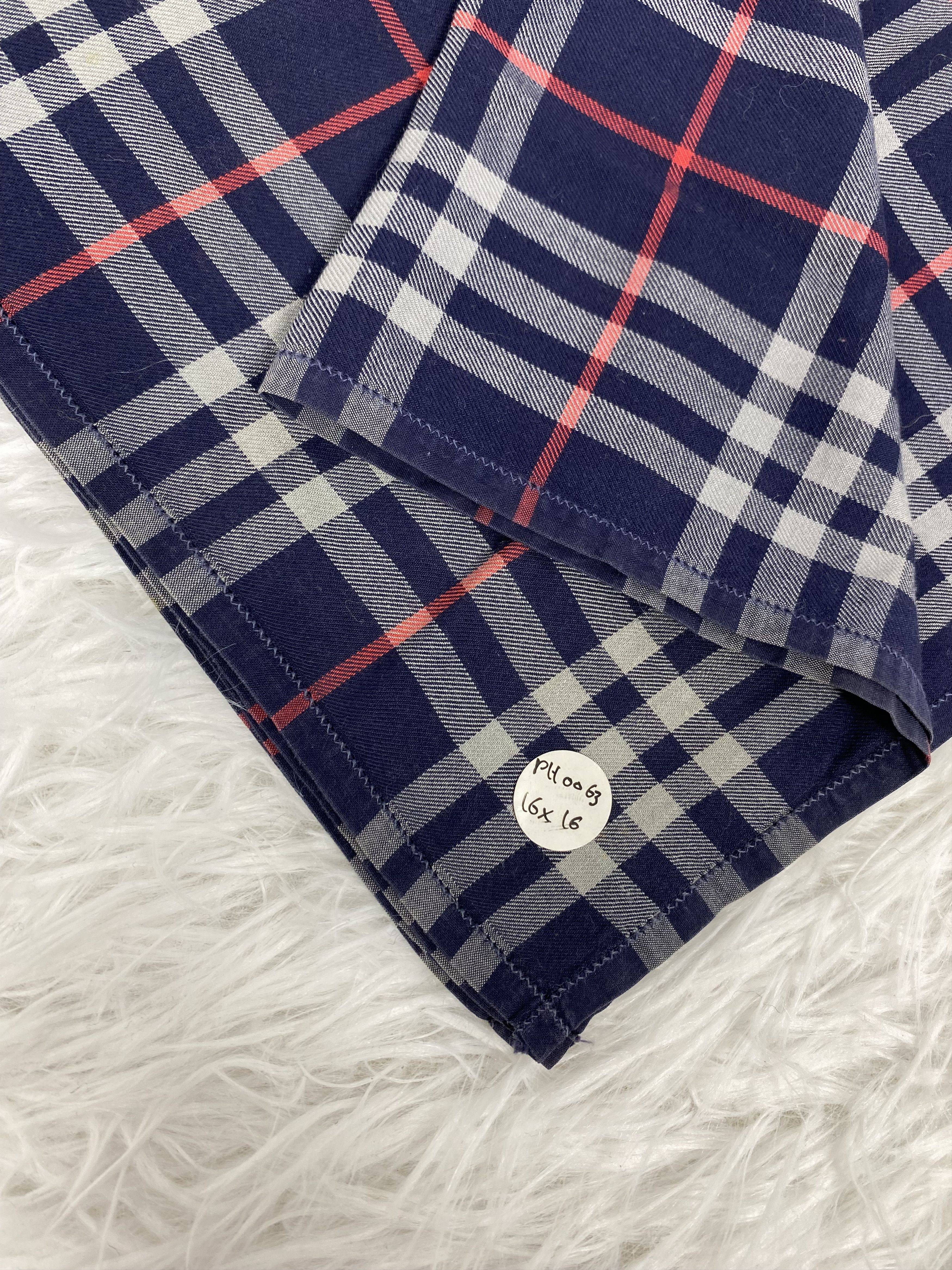 Burberry Vintage Burberry Handkerchief PH0063 Size ONE SIZE - 2 Thumbnail