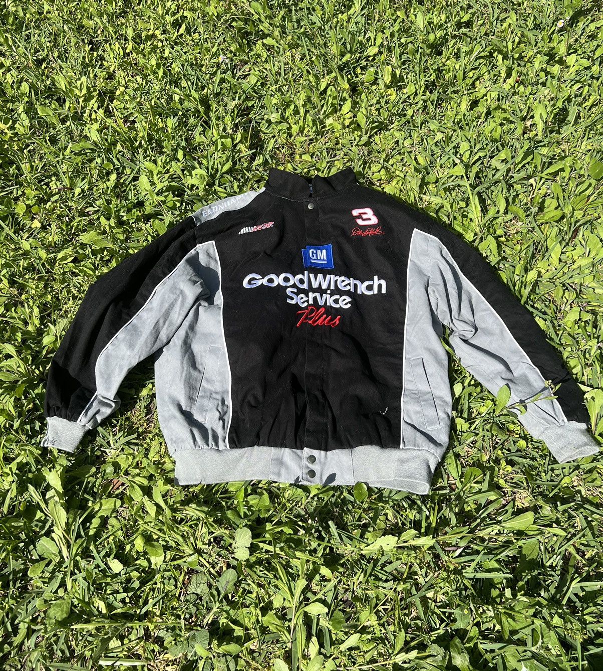 Image of Winners Circle Vintage Dale Sr. Goodwrench Service Jacket in Black, Men's (Size XL)