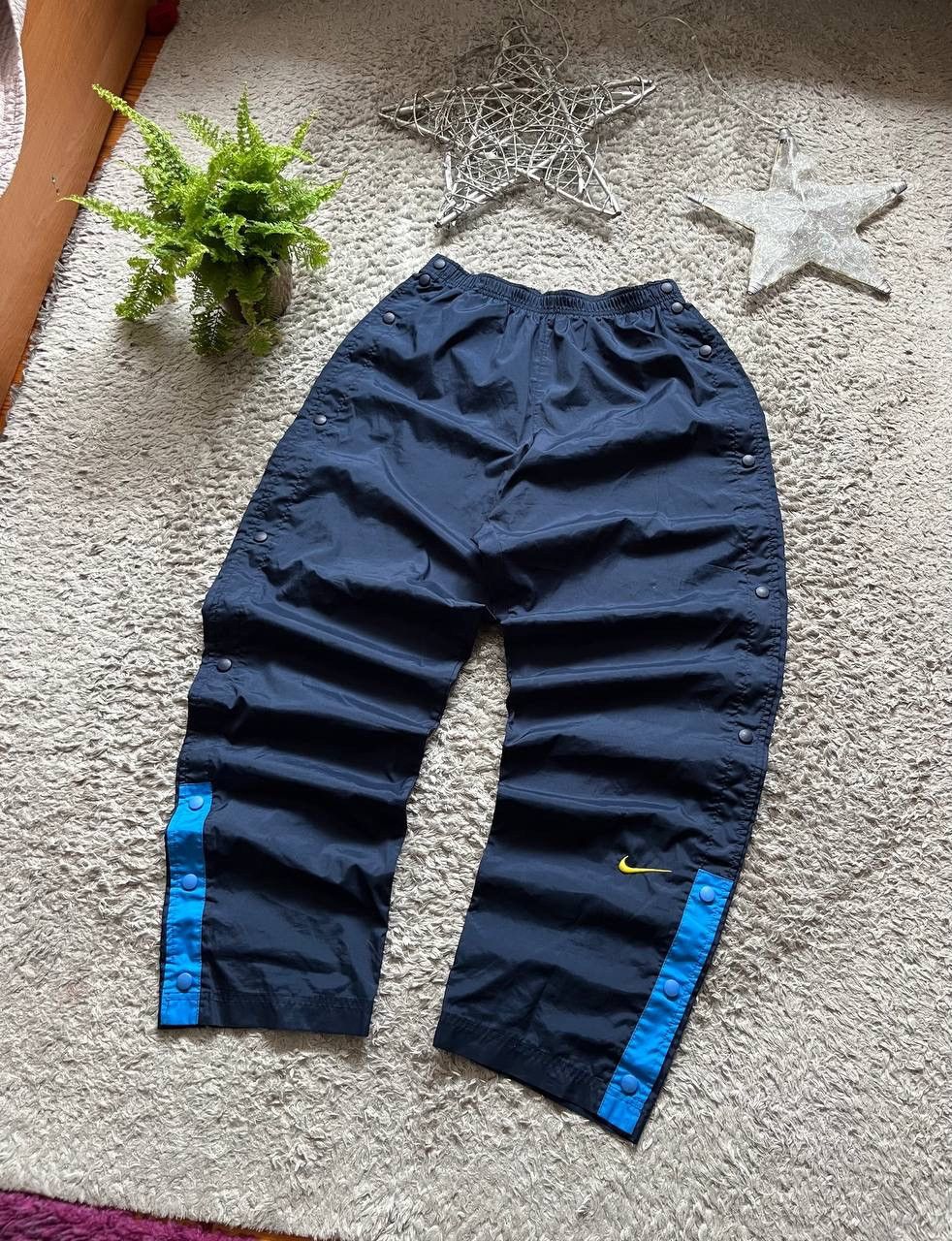 Nike × Vintage Nike Vintage Pants 00s Logo Rare Streetwear Y2K Size US 32 / EU 48 - 1 Thumbnail