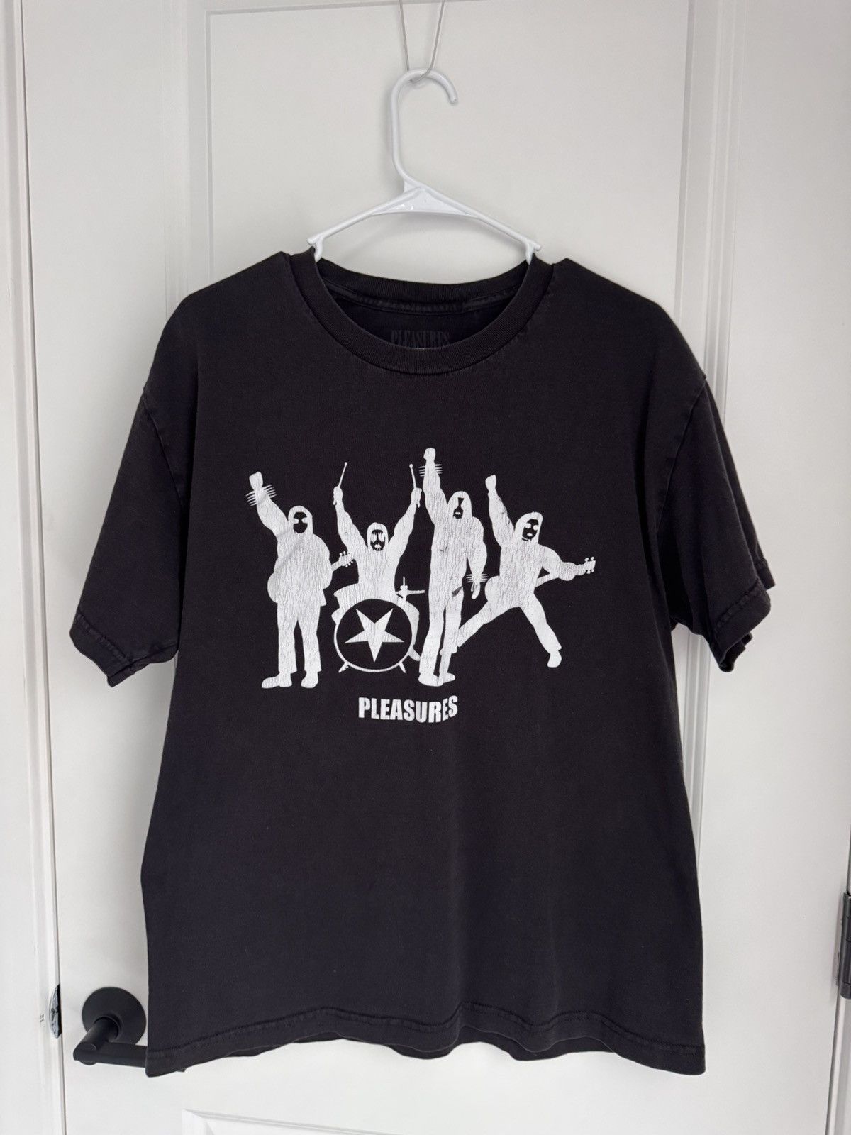 Pleasures Pleasures Beatles Tee size Large Size US L / EU 52-54 / 3 - 1 Thumbnail