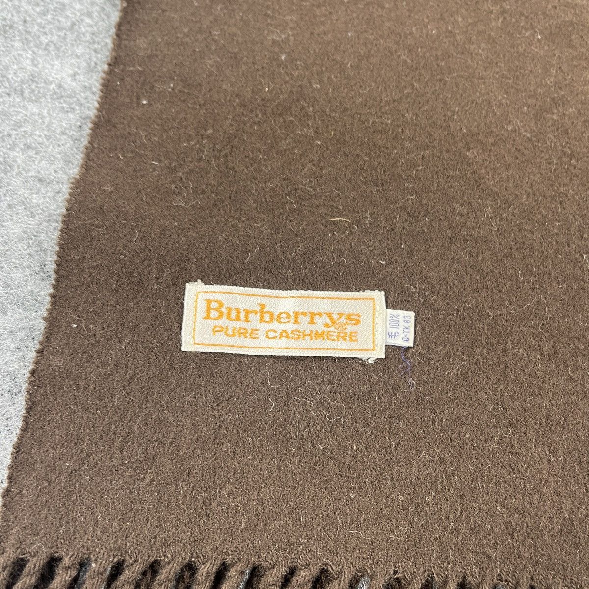 Burberry Burberry’s Plain Scarf / Muffler / Neckwear T1048 Size ONE SIZE - 10 Thumbnail