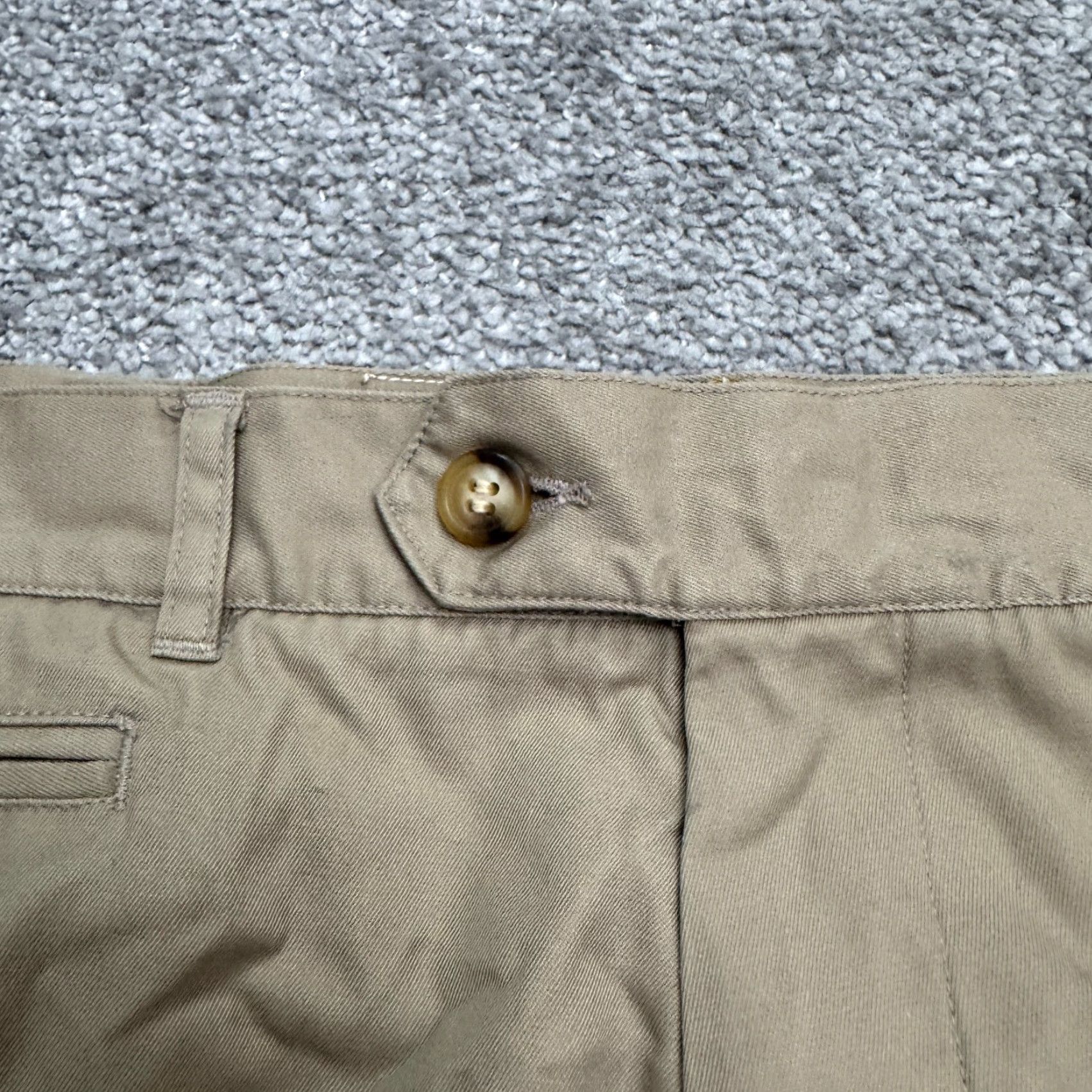Oleg Cassini Oleg Cassini Classic Fit Khaki Chino Shorts Mens 38 Brown Cotton Blend Casual Size US 38 / EU 54 - 5 Thumbnail