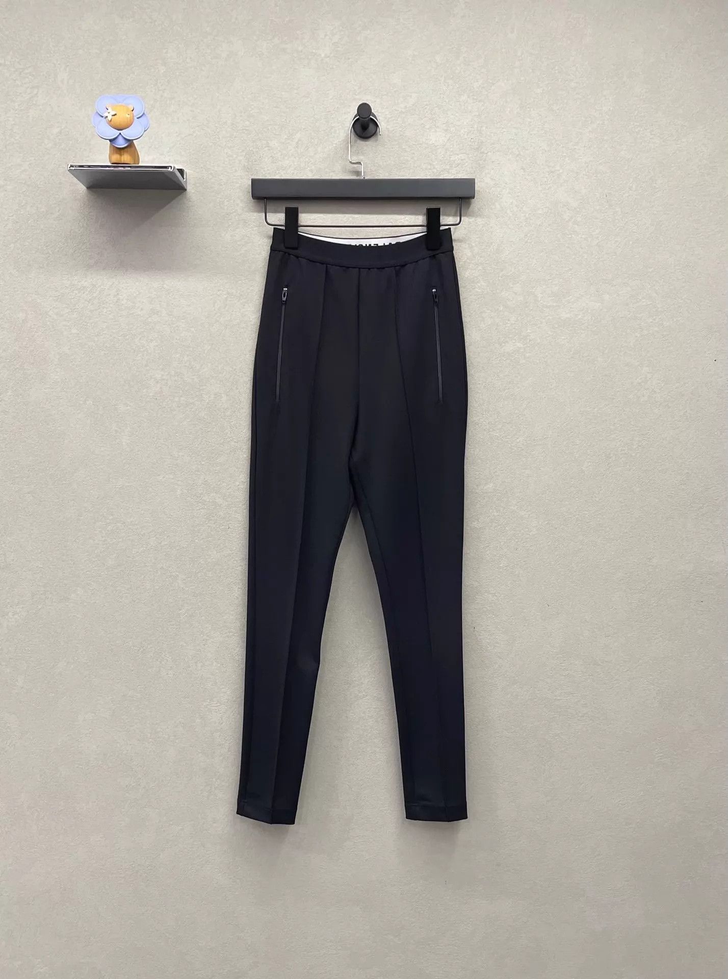 Balenciaga Balenciaga Womens Black Skinny Pants 36 Size 26" / US 2 / IT 38 - 1 Thumbnail