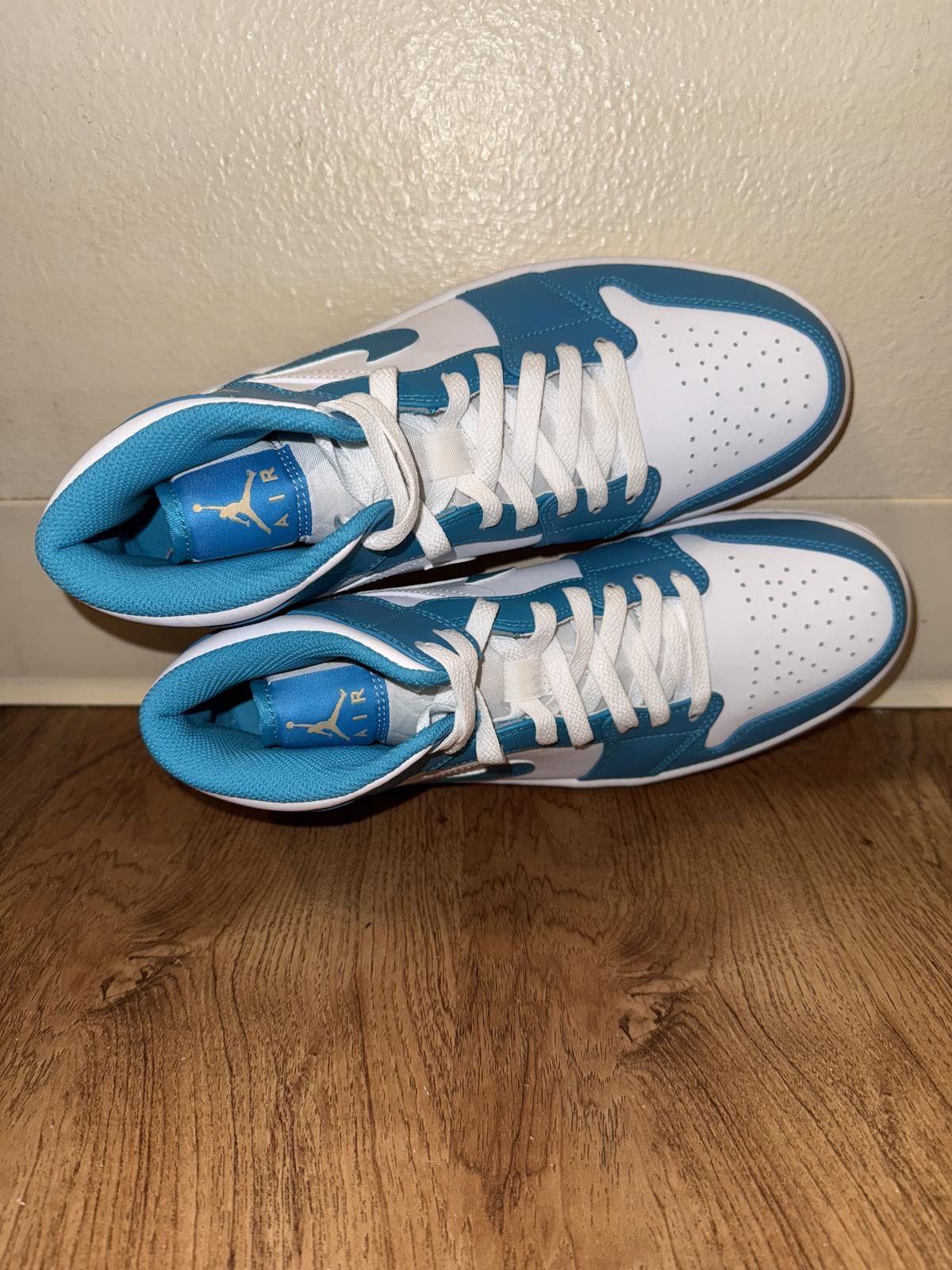 Nike Jordan 1 Mid Aquatone Sample Size US 9 / EU 42 - 4 Thumbnail
