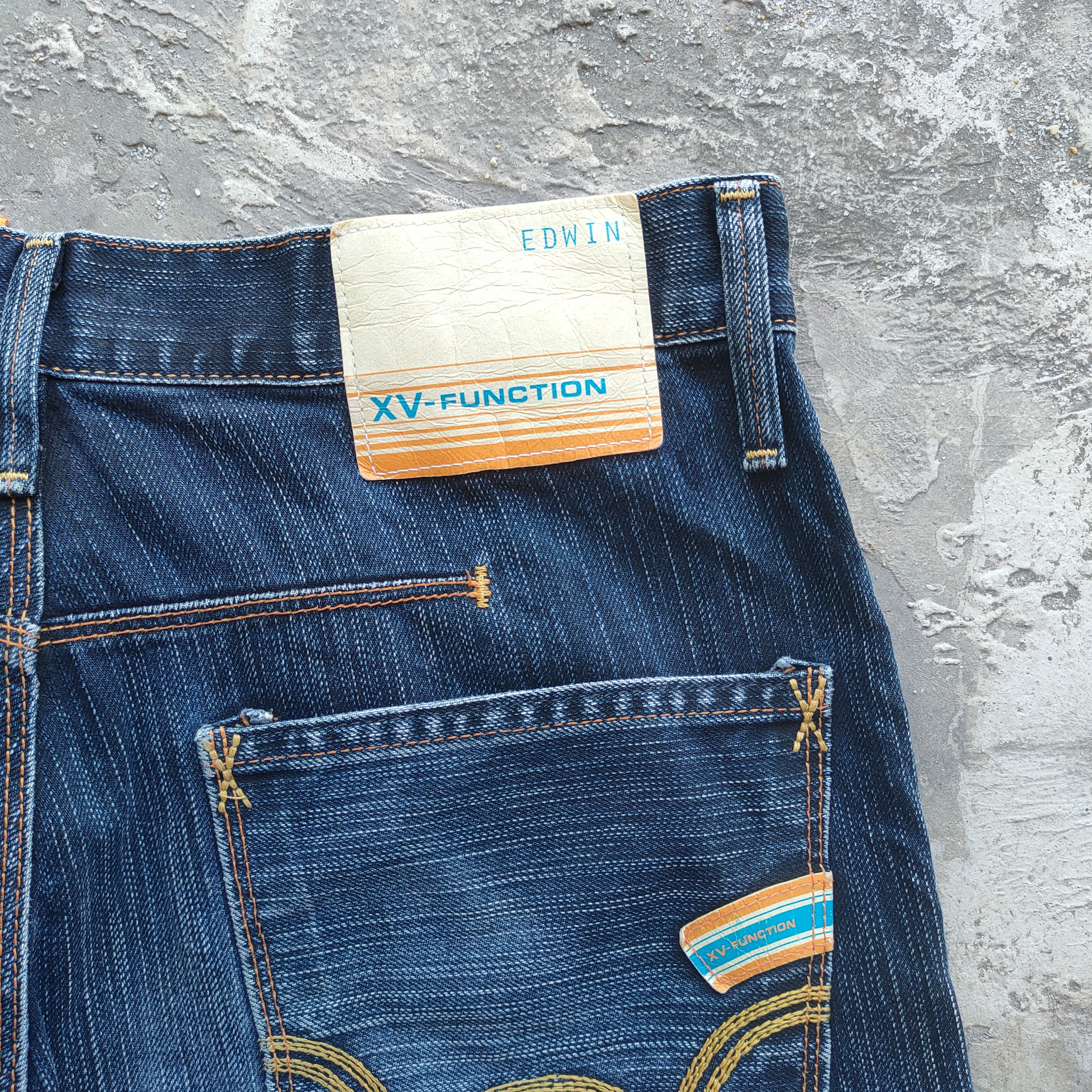 Edwin W30 VINTAGE EDWIN TWIST LEG FADED JEANS PANTS Size US 30 / EU 46 - 11 Thumbnail
