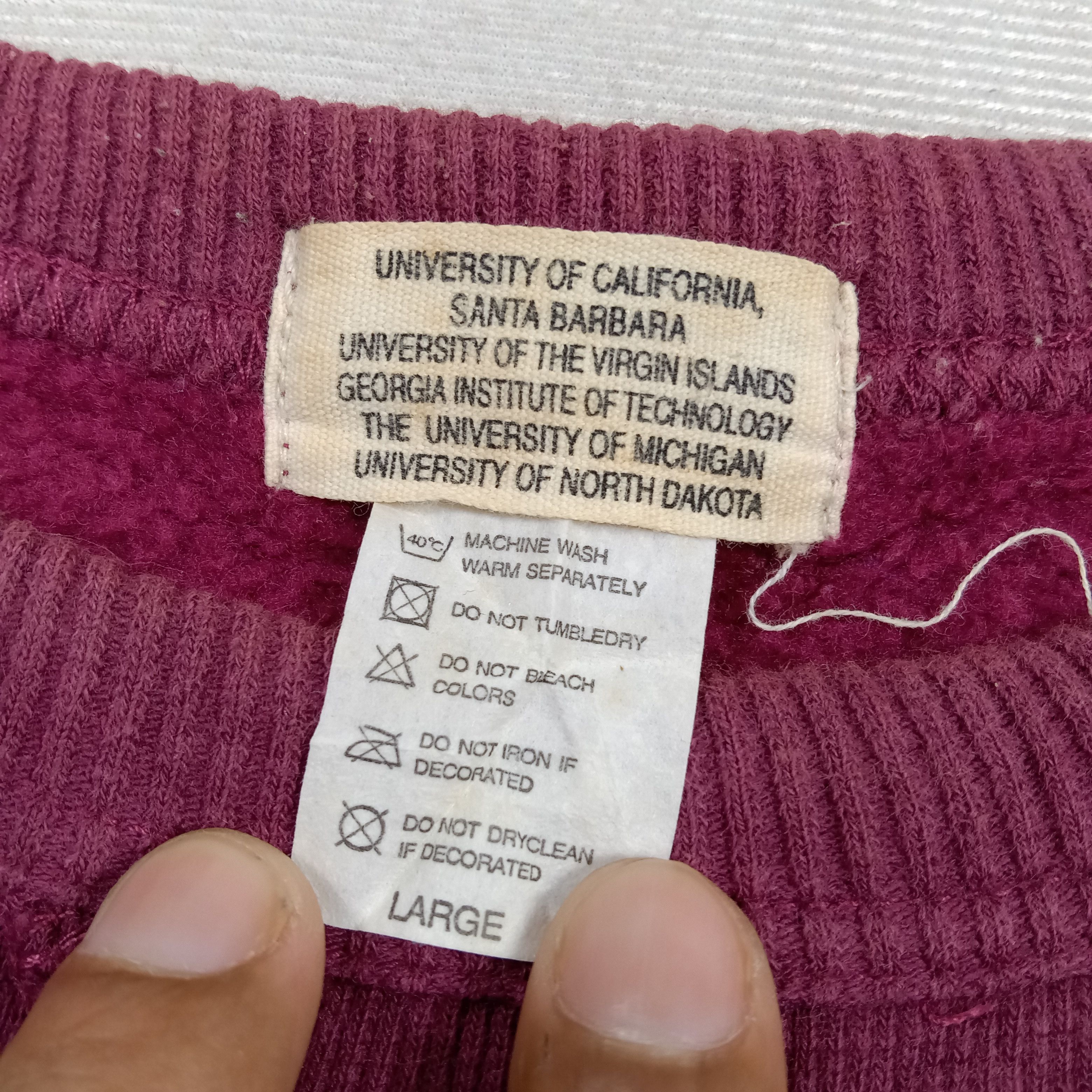 Vintage Fighting Sioux University Of California Sweatshirt C286N14 Size US L / EU 52-54 / 3 - 3 Thumbnail