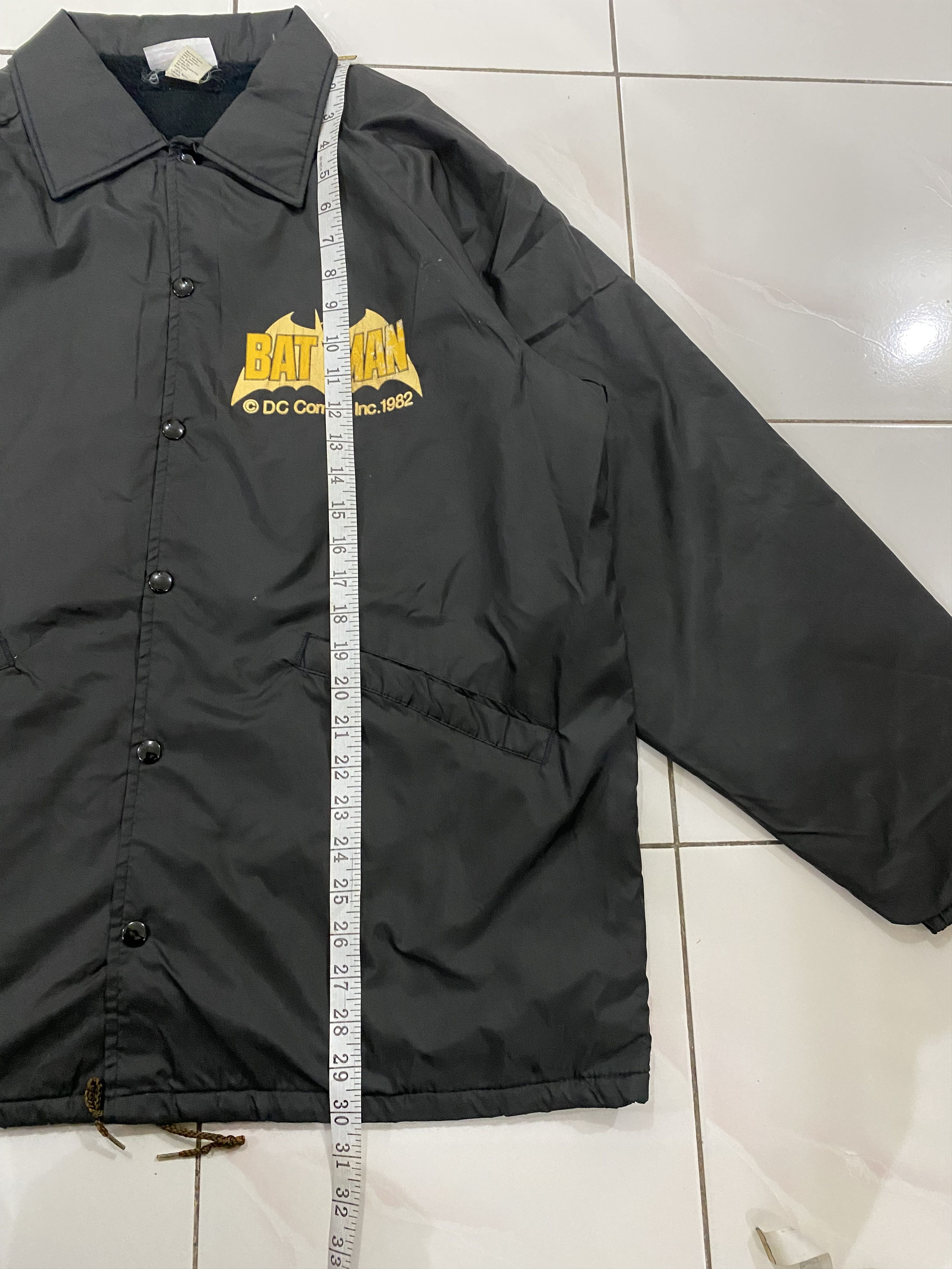 DC Comics × Vintage Vintage BATMAN DC COMIC 1982 Coach Snap Button Jacket Size US L / EU 52-54 / 3 - 13 Thumbnail