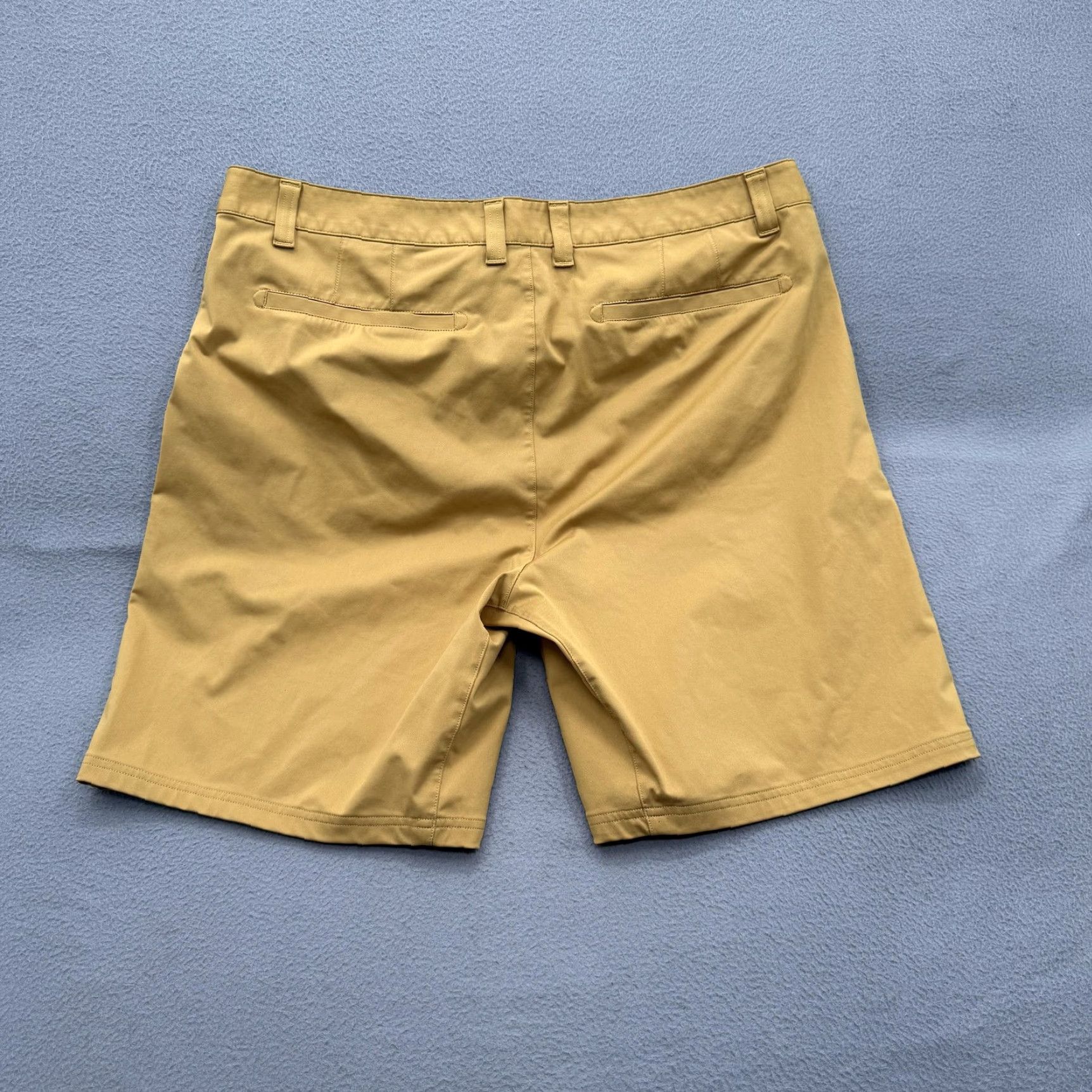 Rhone Rhone Mens Shorts 38 Beige Performance Golf Chino Stretch Pockets Casual Outdoor Size US 38 / EU 54 - 2 Thumbnail