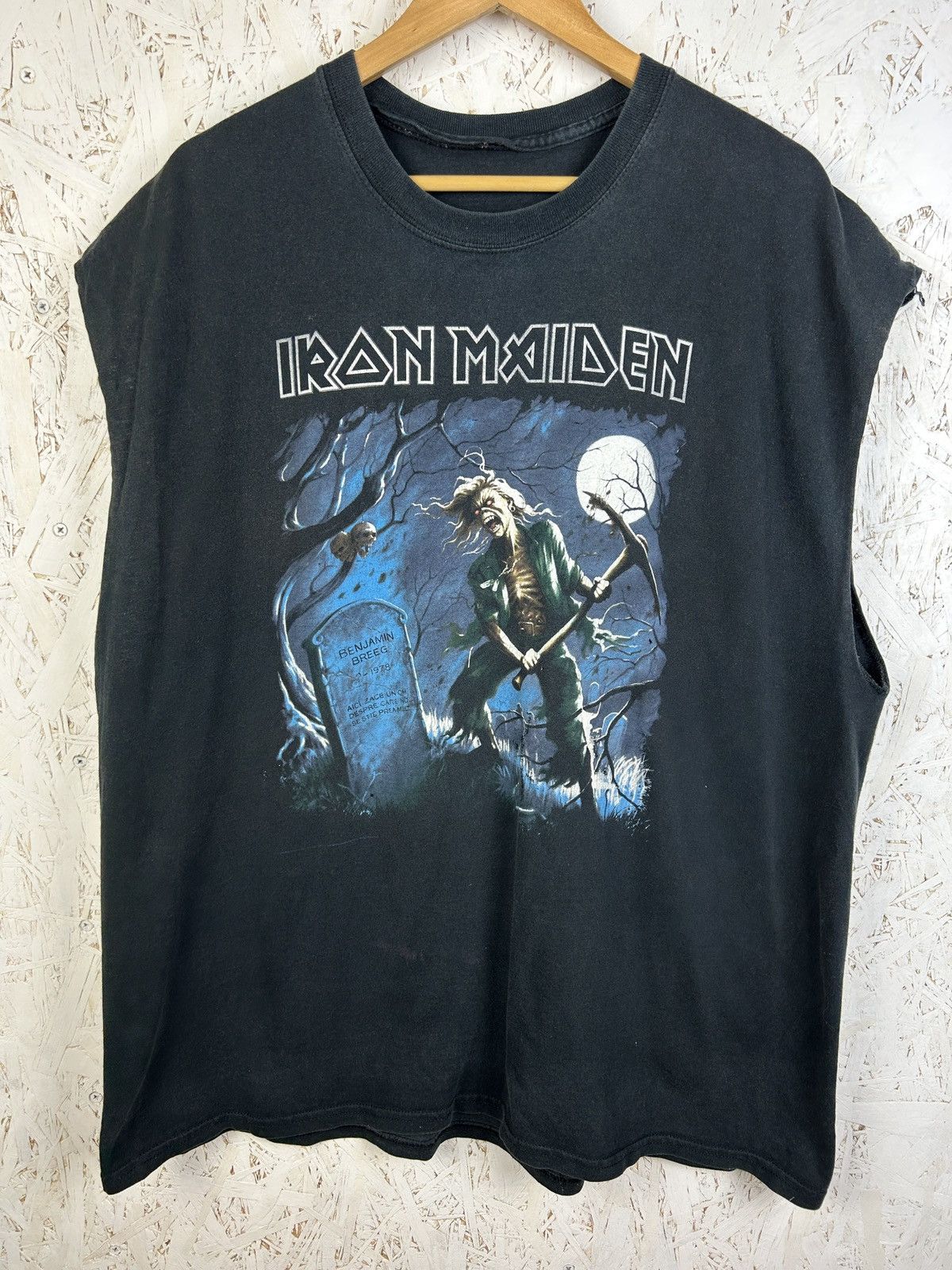 Band Tees Vintage Iron Maiden Benjamin Breeg Distressed Sleeveless Size US XXL / EU 58 / 5 - 1 Thumbnail