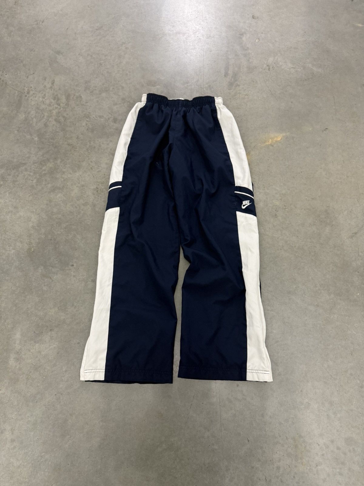 Nike Vintage Nike Track Pants Insulated Navy Cargos USA Y2K XS Size US 26 / EU 42 - 1 Thumbnail