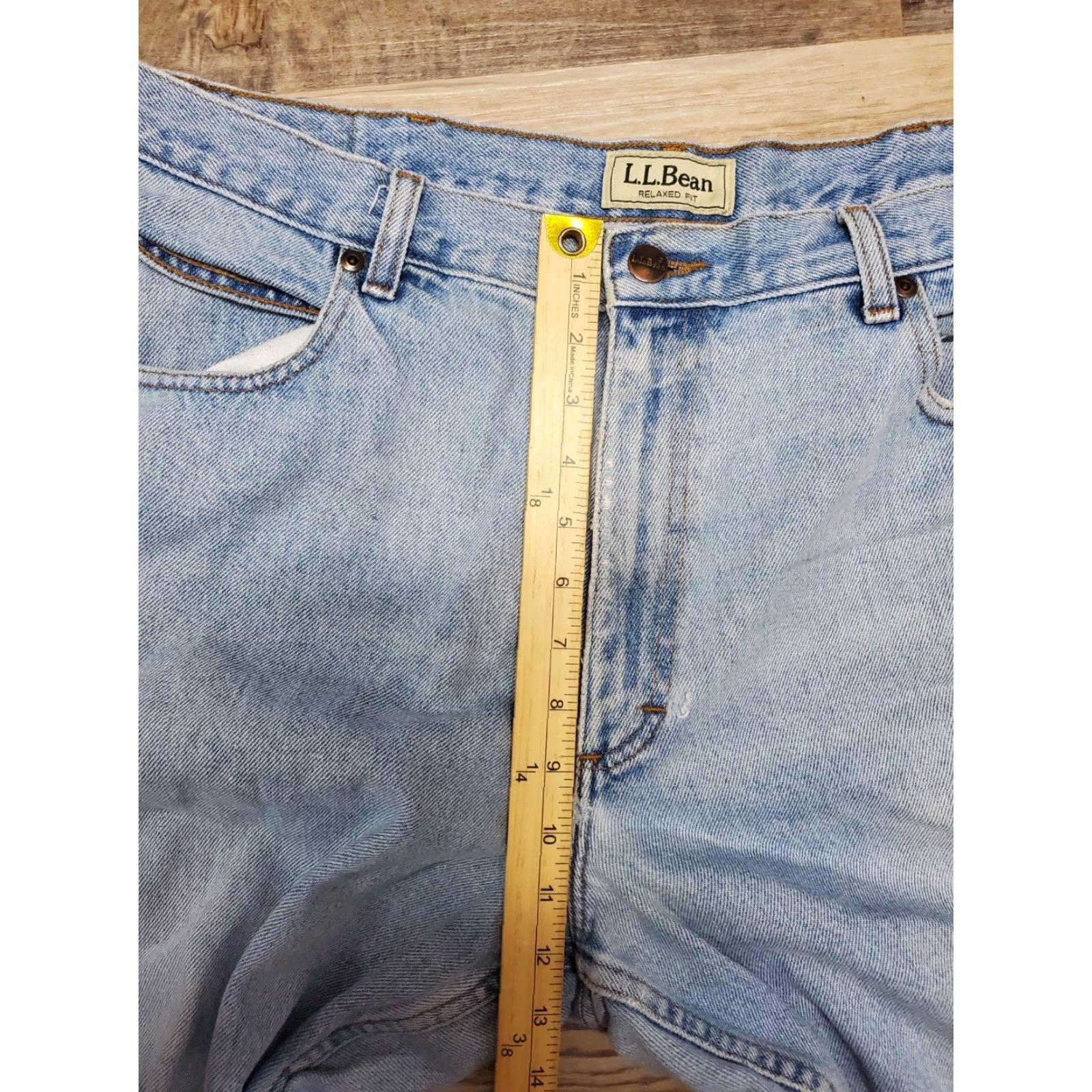 Vintage LL Bean Jeans Relaxed Fit Men 38x30 Light Blue Denim Cotton 5-Pocket Straight Vintage? No, 134770 Size US 38 / EU 54 - 6 Thumbnail