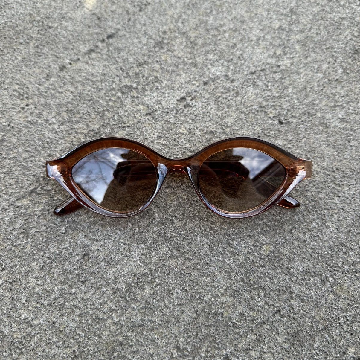 Vintage SUNGLASSES BRAND NEW CLASSIC RETRO VINTAGE SZHM4020-02 Size ONE SIZE - 1 Thumbnail