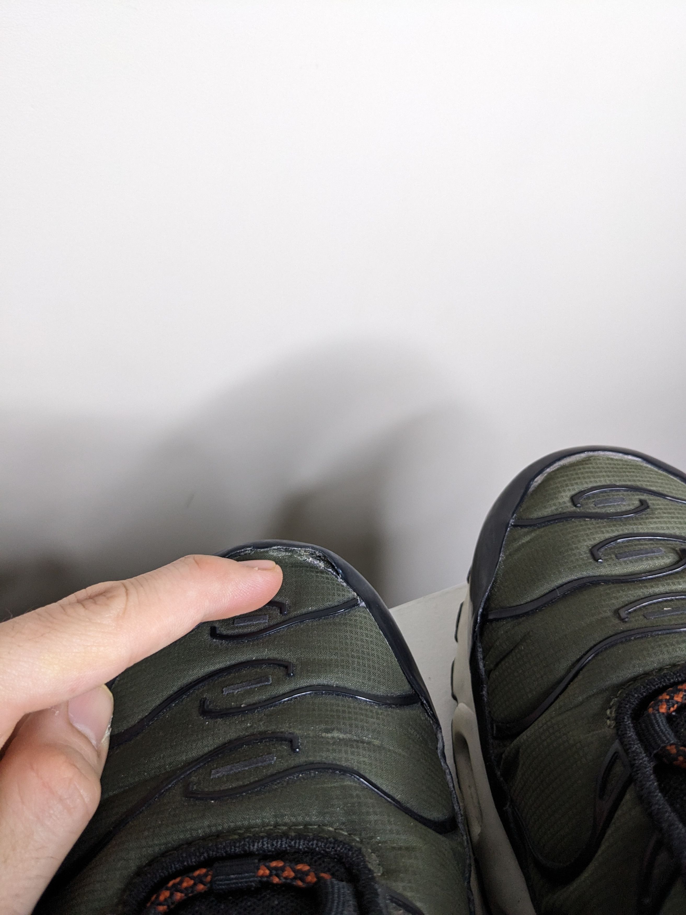 Nike Nike Air Max Plus Mens Sz 10 Cargo Khaki Phantom FB9722-300 Size US 10 / EU 43 - 17 Thumbnail