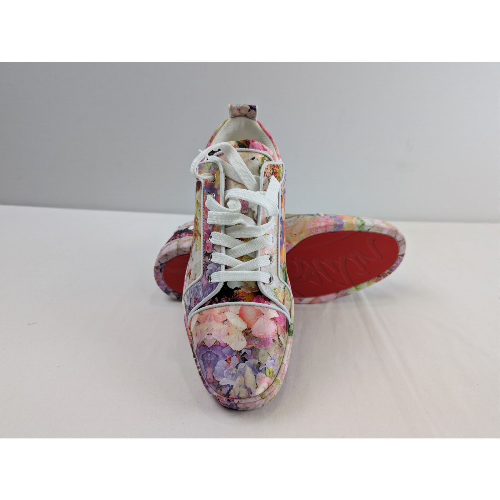 Christian Louboutin o1rshd1 Louis Junior Orlato flat sneaker with a floral print Size US 11 / EU 44 - 13 Thumbnail