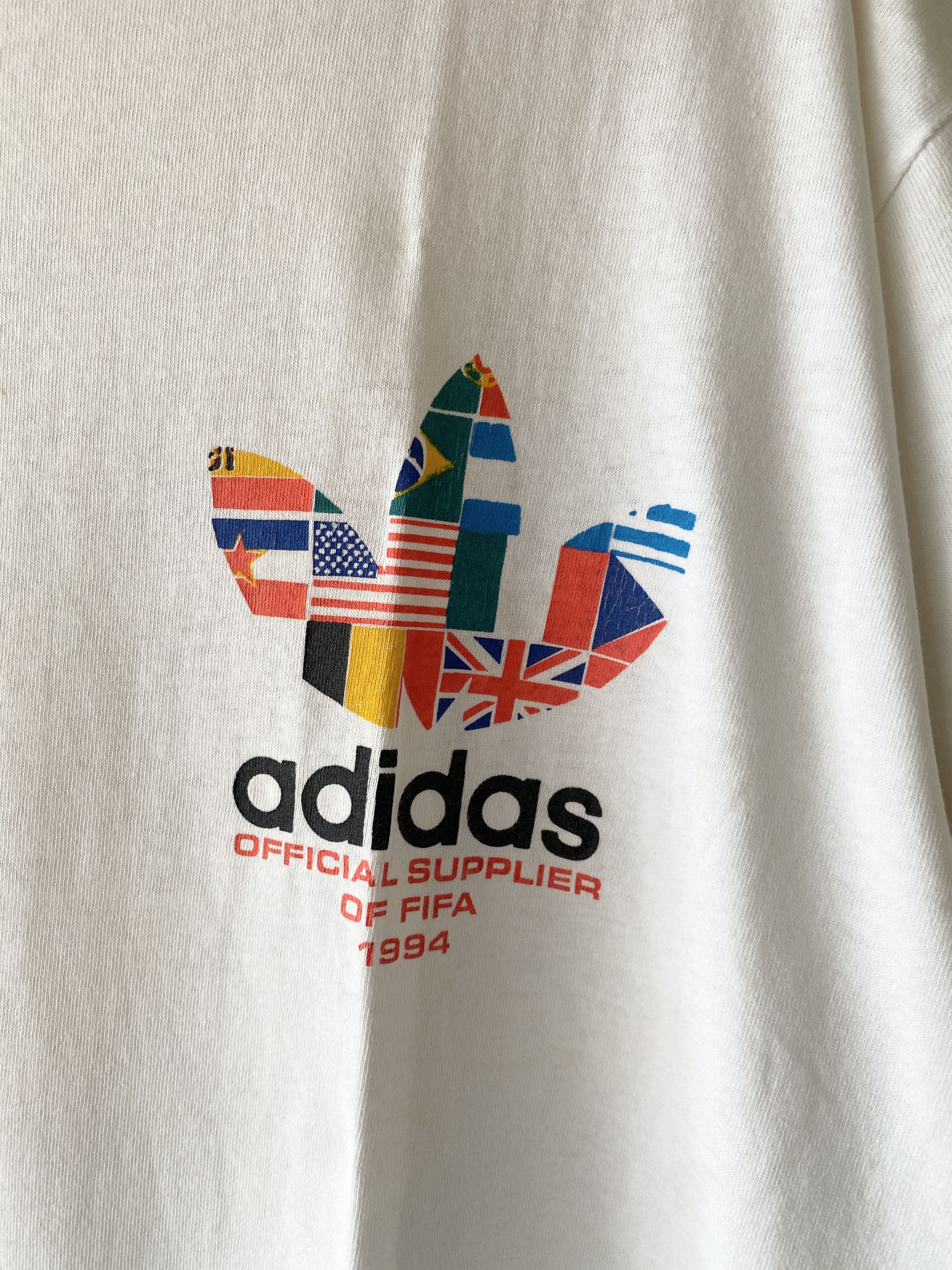 Vintage VINTAGE 1994 ADIDAS FIFA WORLD CUP OFFICIAL T SHIRT Size US M / EU 48-50 / 2 - 3 Thumbnail