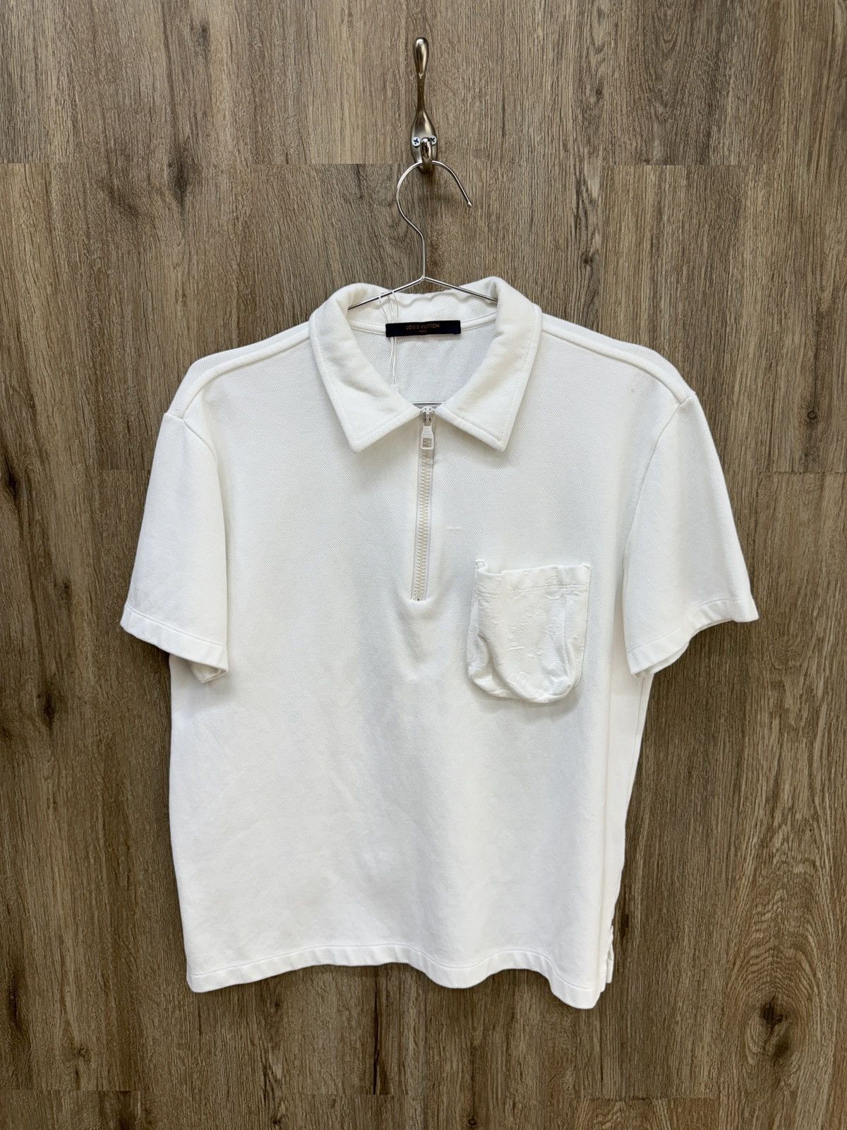 Louis Vuitton Louis Vuitton White Monogram Short Button Up Size US S / EU 44-46 / 1 - 1 Thumbnail