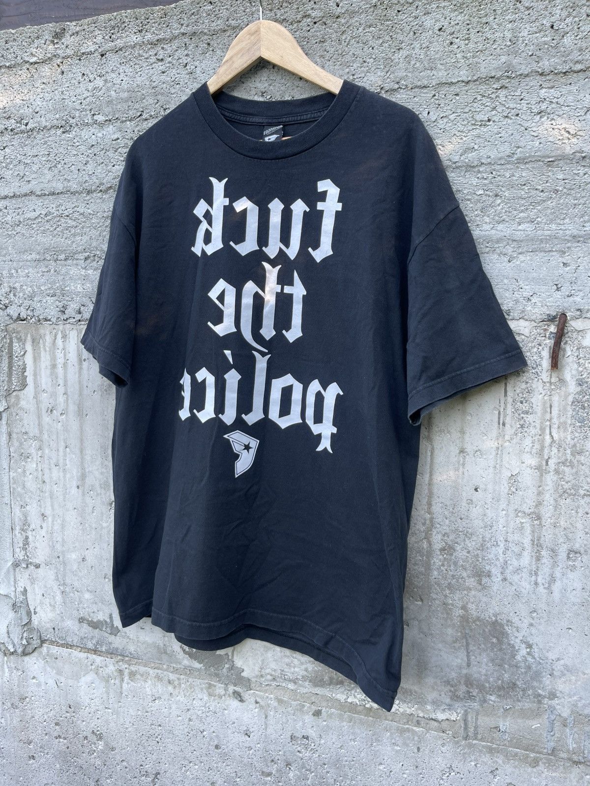 Famous Stars And Straps Famous Fuck The Police Rap Tee y2K black Size US XL / EU 56 / 4 - 3 Thumbnail
