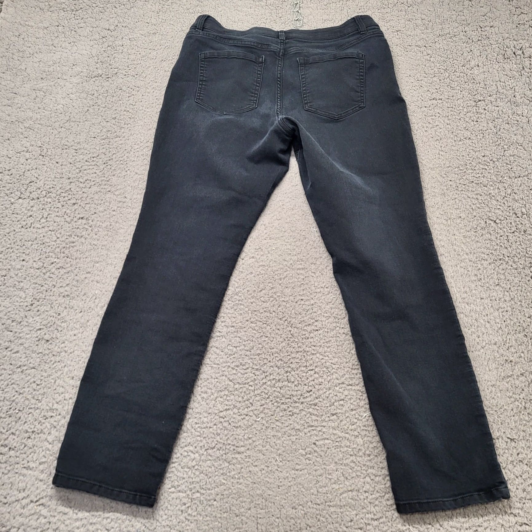 Liz Claiborne Liz Claiborne Jeans Women Size 10 Mid Rise Black Slim Stretch College Preppy Slim Jeans Womens Mid Rise Black Stretch Size 32" / US 10 / IT 46 - 4 Thumbnail