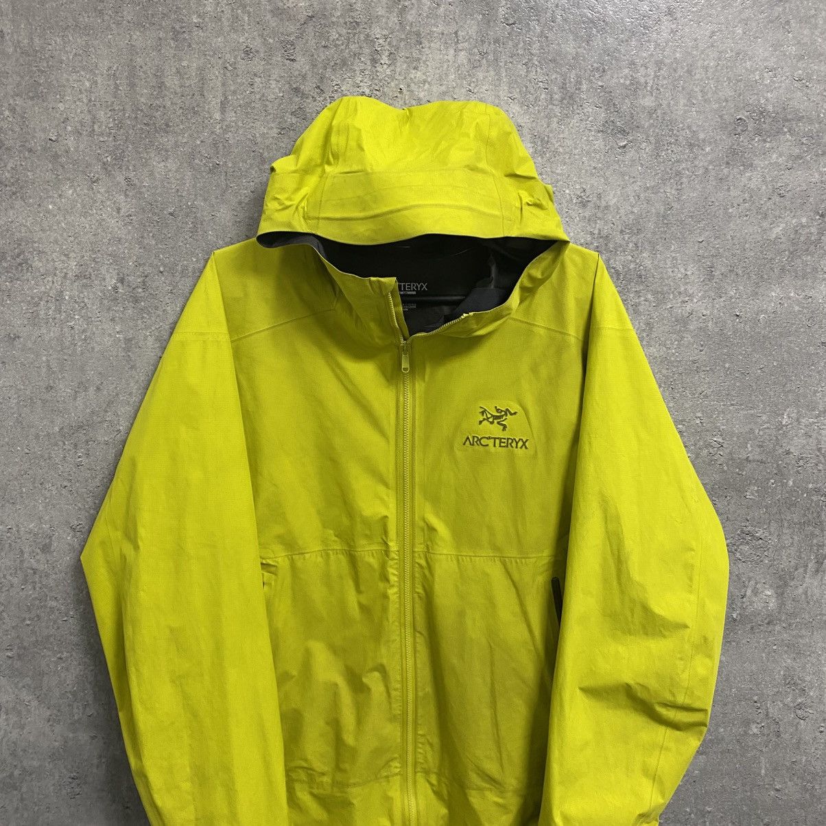 Arc'teryx Men's Arcteryx Beta Gore-Tex Jacket Gorpcore Size US L / EU 52-54 / 3 - 4 Thumbnail
