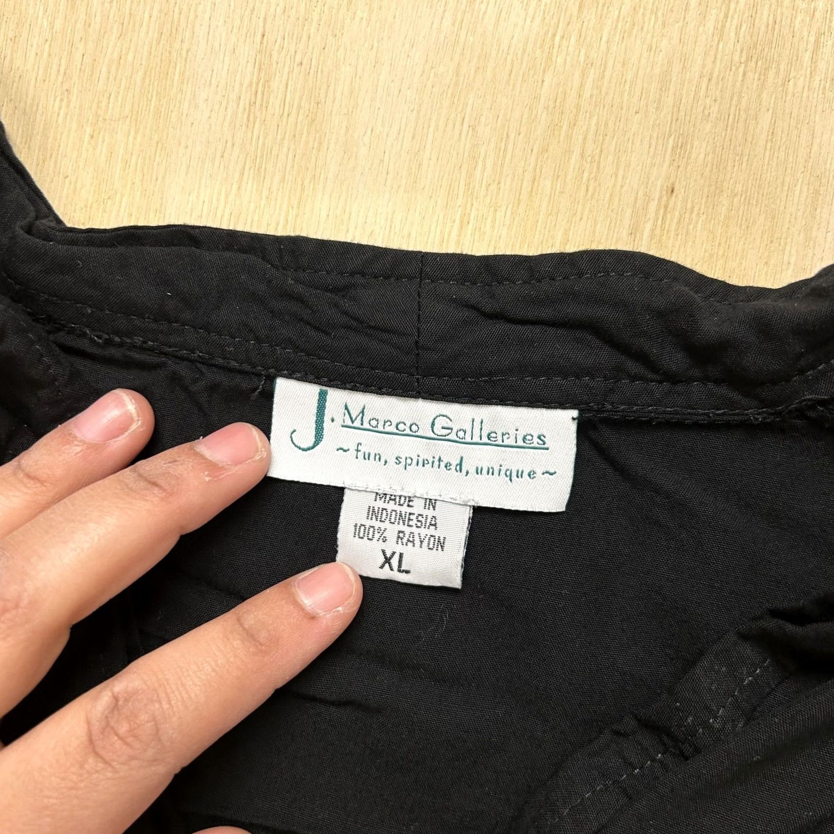 Vintage J. Marco Galleries Blouse Womens XL Black Embroidered Button Front Rayon Top Size XL / US 12-14 / IT 48-50 - 3 Thumbnail