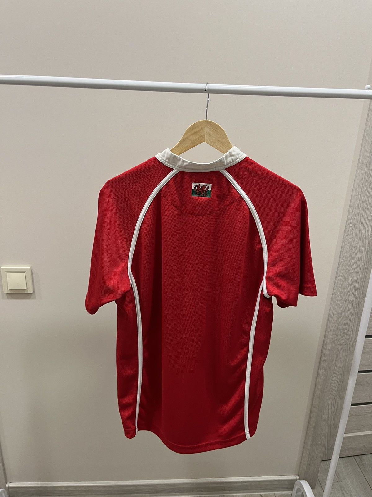 Vintage 🏈 Retro Wales Rugby Cymru Union jersey shirt blockore Size US S / EU 44-46 / 1 - 3 Thumbnail