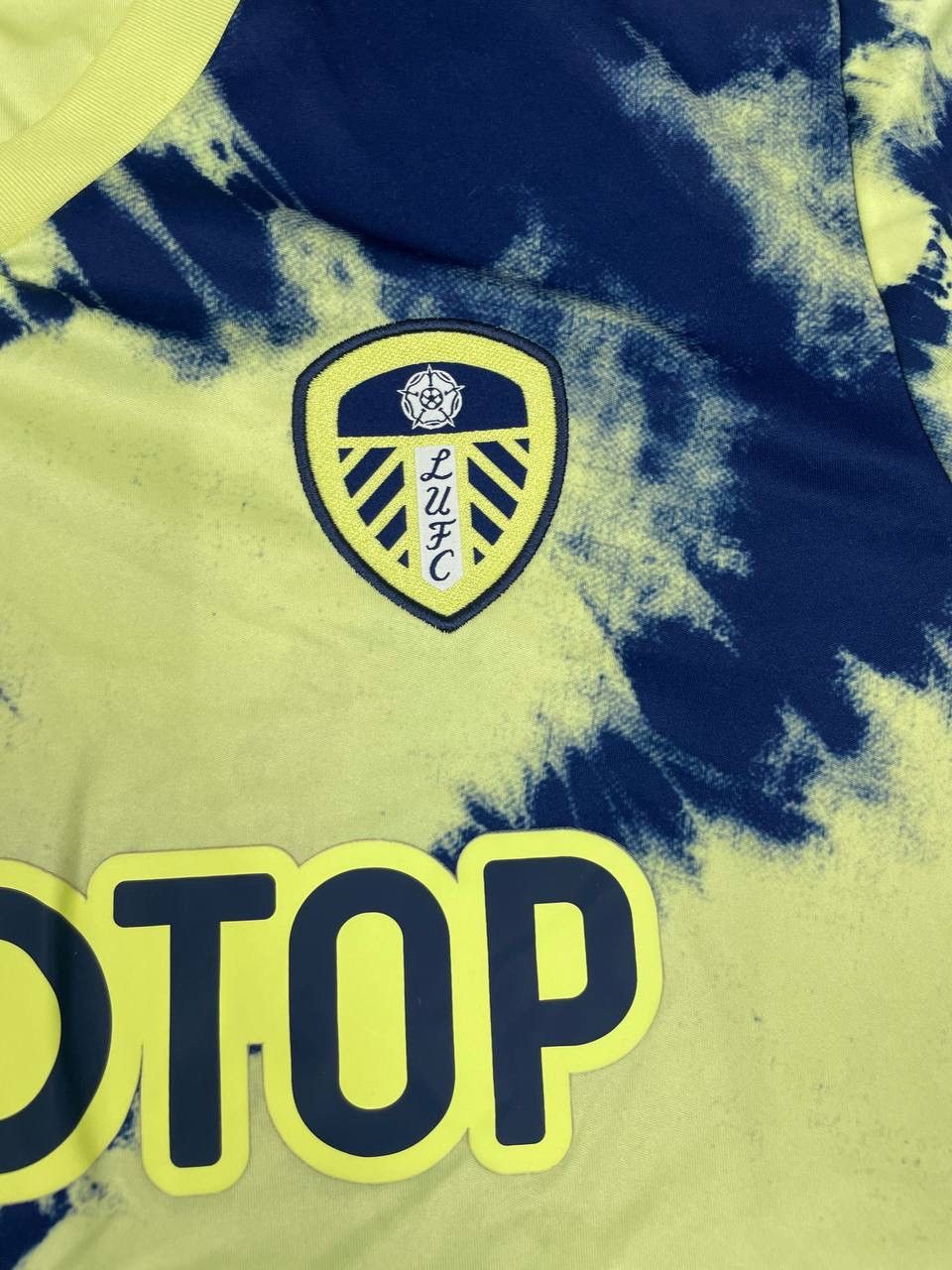 Adidas Adidas Leeds United Men 2022/23Football Jersey Yellow Blue Size US XL / EU 56 / 4 - 4 Thumbnail