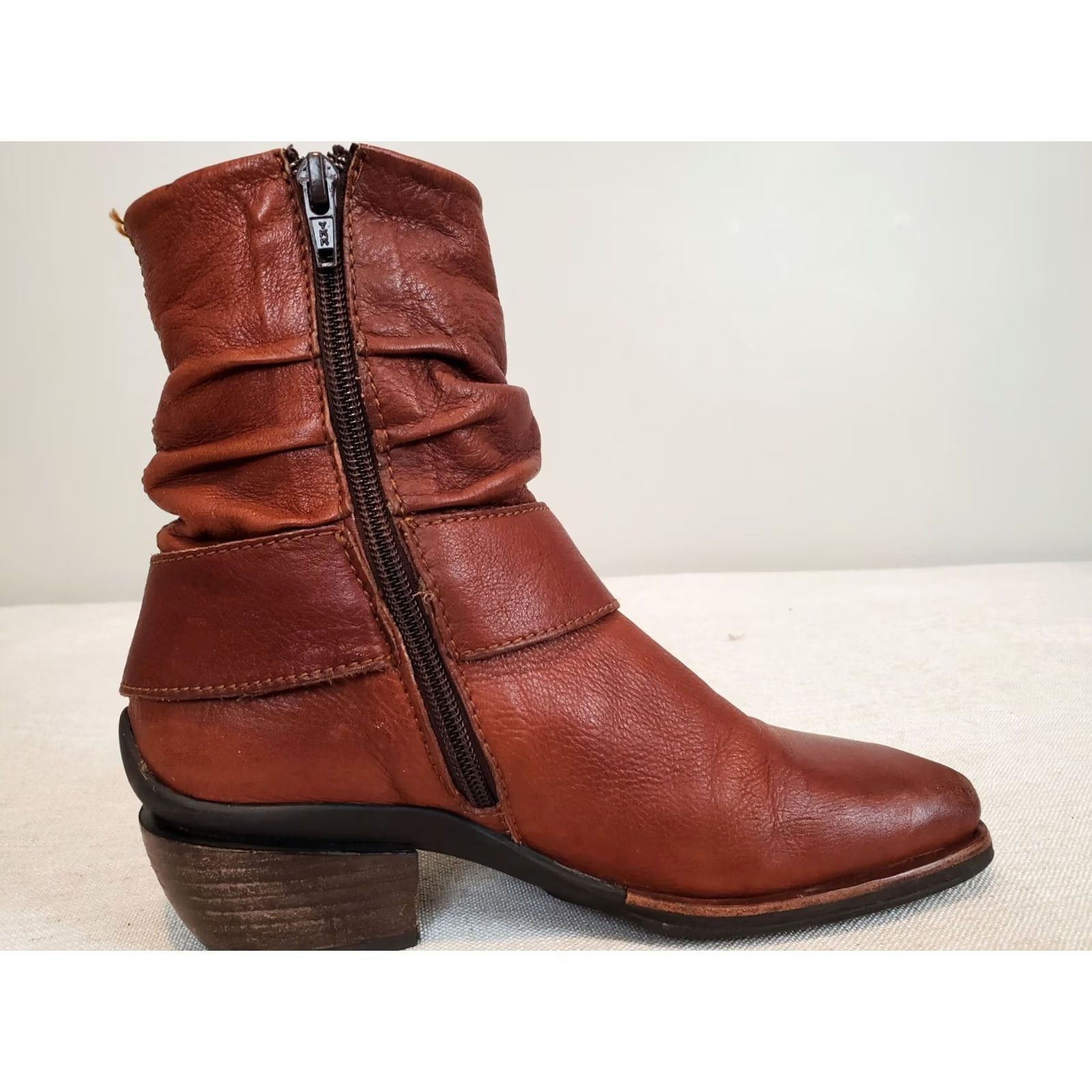 Vintage WOLKY Tyler Cognac Brown Leather Moto Ankle Booties Women's US 5.5 EU 36 Size US 4 / IT 34 - 3 Thumbnail