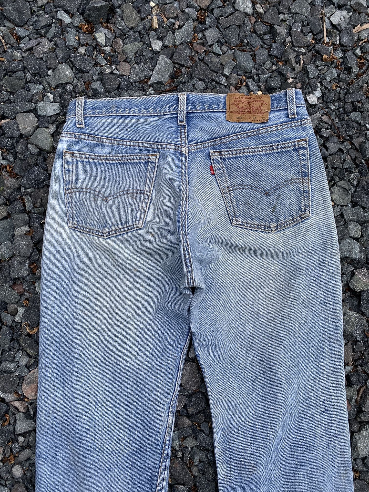 Levi's Vintage 1993 Levis 501 dirty lightwash distressed W33x28.5 Size US 33 - 8 Thumbnail