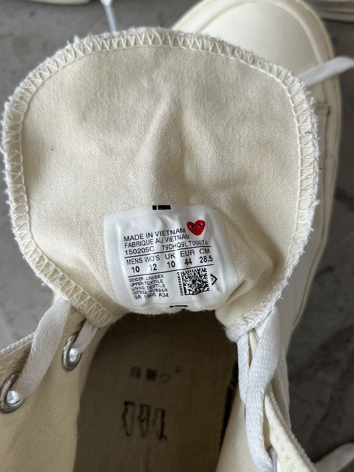 Comme des Garcons × Converse Converse x Comme des garçon 70 hi Size US 10 / EU 43 - 8 Thumbnail