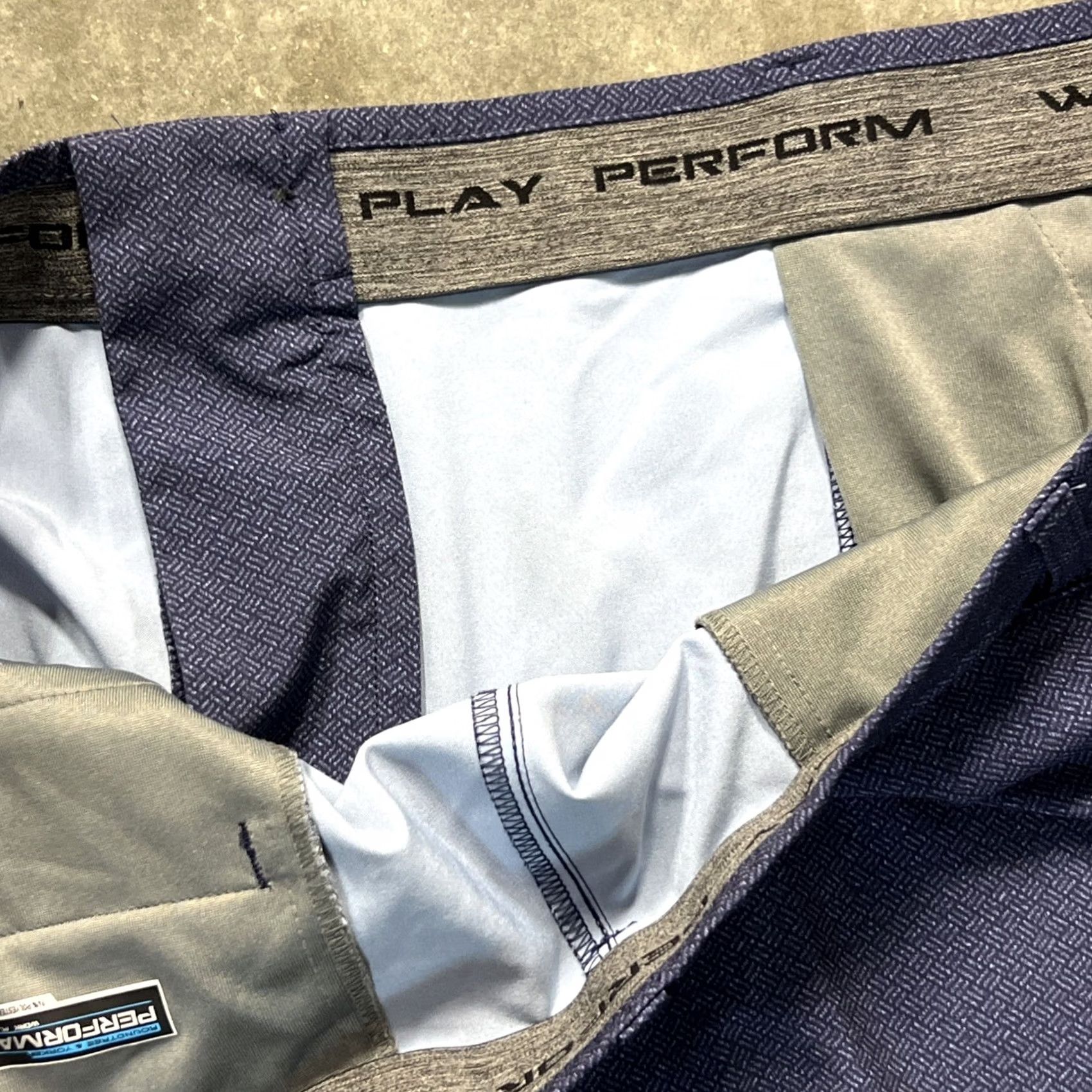 Roundtree & Yorke Roundtree & Yorke Performance Shorts Flat Front 9in Inseam 42 Blue Chino Mens Regular Size US 42 / EU 58 - 7 Thumbnail
