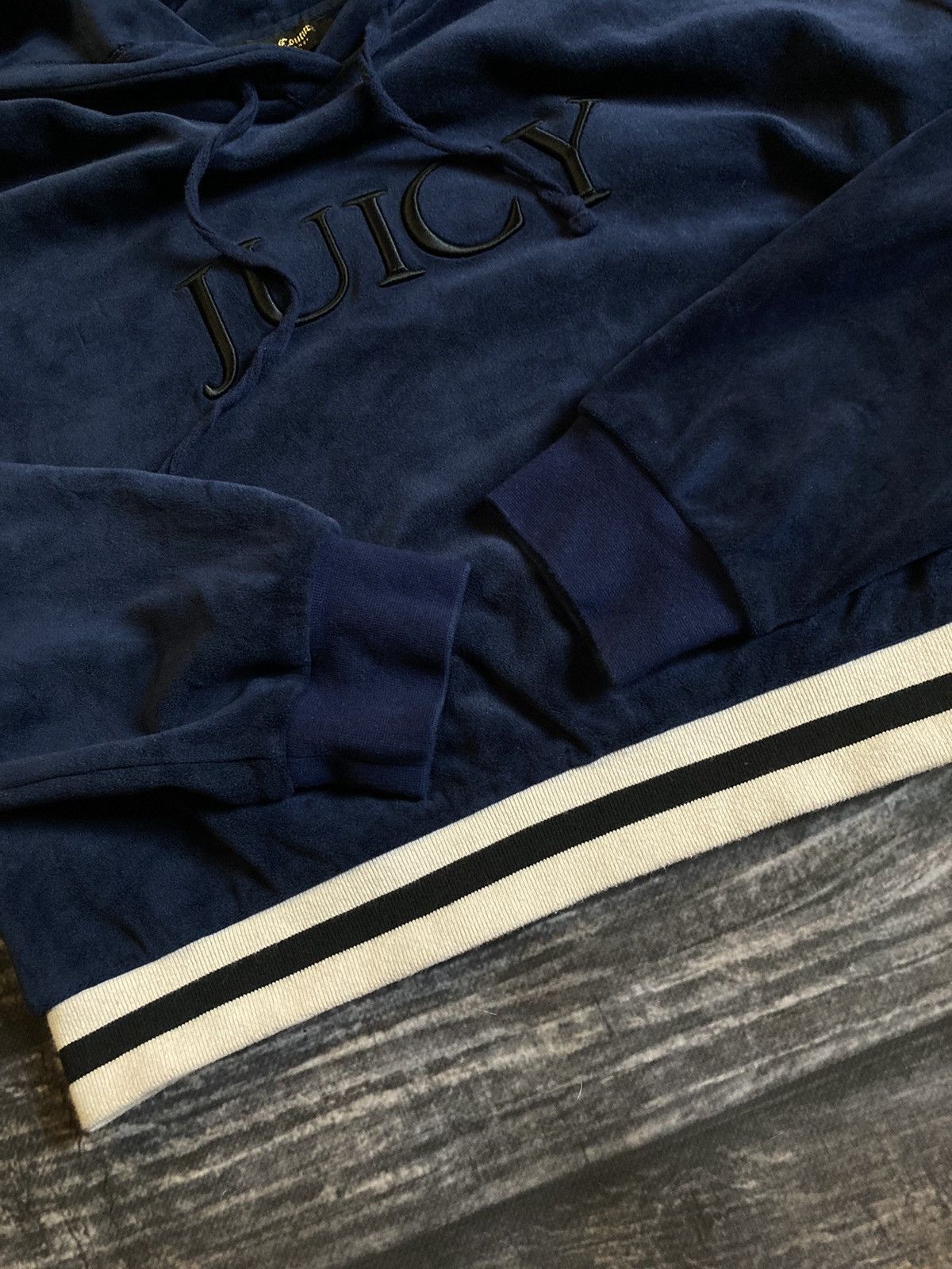 Juicy Couture JUICY COUTURE VELOUR HOODIE BLACK LABEL Size M / US 6-8 / IT 42-44 - 4 Thumbnail