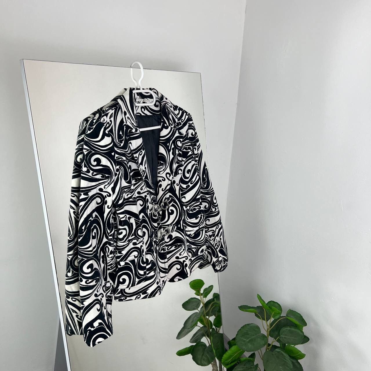 Tommy Hilfiger Women Blazer Tommy Hilfiger Vintage Art Archive Japanese Size L / US 10 / IT 46 - 1 Thumbnail
