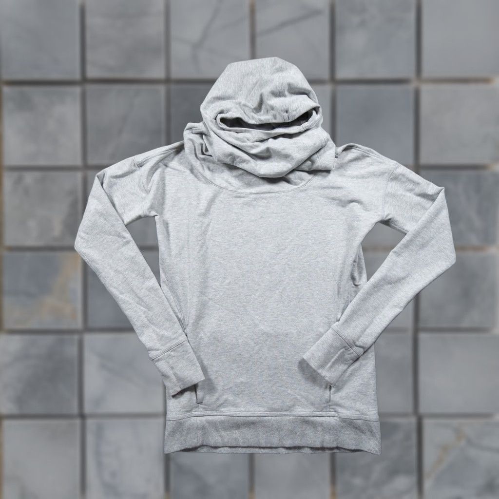 Lululemon Lululemon Sweatshirt Womens Gray Hoodie Pullover Scuba Yoga Thumbholes Active Casual Travel Size XS / US 0-2 / IT 36-38 - 1 Thumbnail