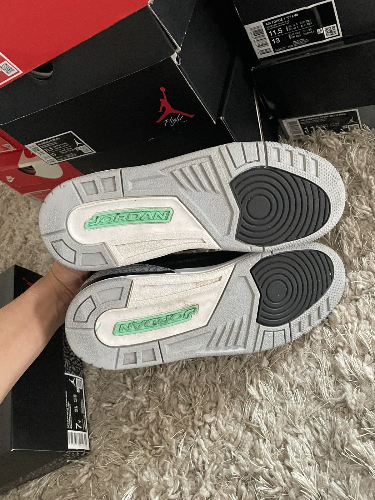 Jordan Brand Jordan 3 Green Glow Size US 7 / EU 40 - 8 Thumbnail