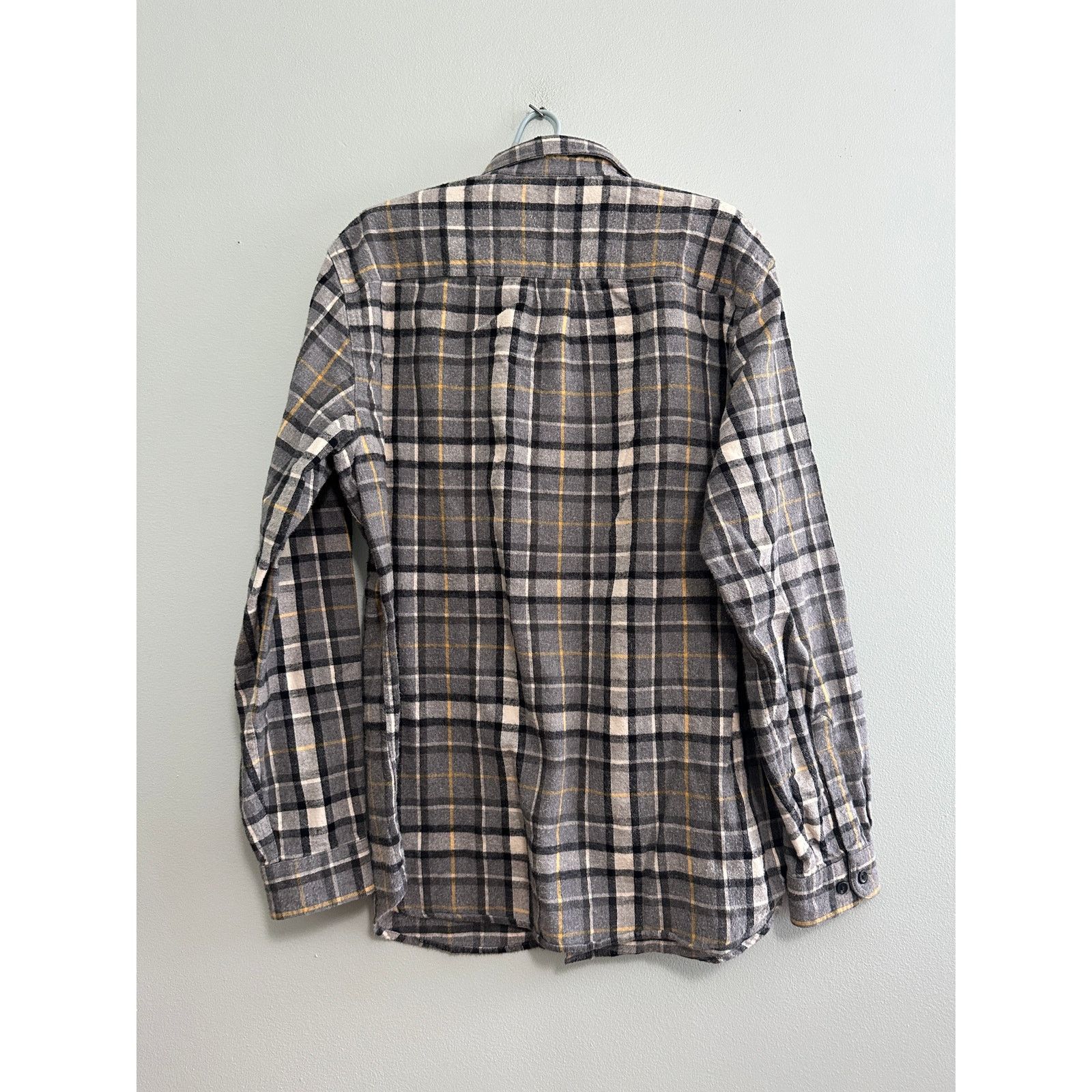 L.L. Bean LL Bean gray plaid flannel traditional fit button down Size US M / EU 48-50 / 2 - 3 Thumbnail