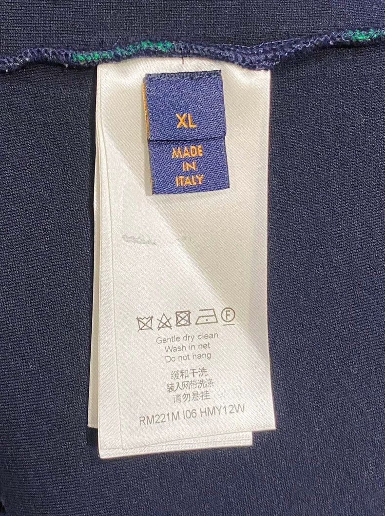 Louis Vuitton Louis Vuitton Full logo gradient sweatshirt 2503-Nextarrow Size US XL / EU 56 / 4 - 6 Thumbnail