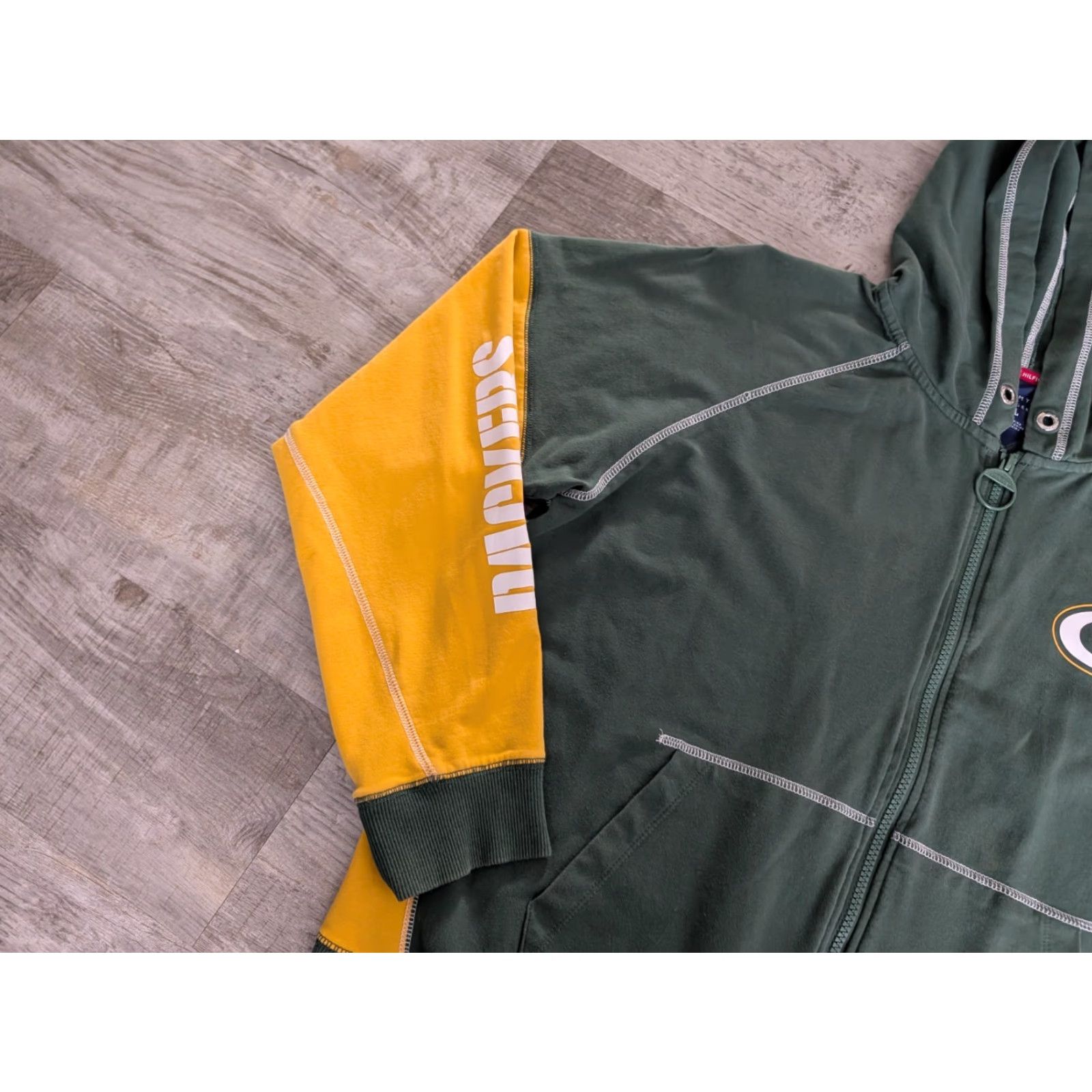Tommy Hilfiger VINTAGE Tommy Hilfiger Women's Green Bay Packers Full Zip Hooded Sweatshirt Jacket XL Size XL / US 12-14 / IT 48-50 - 4 Thumbnail