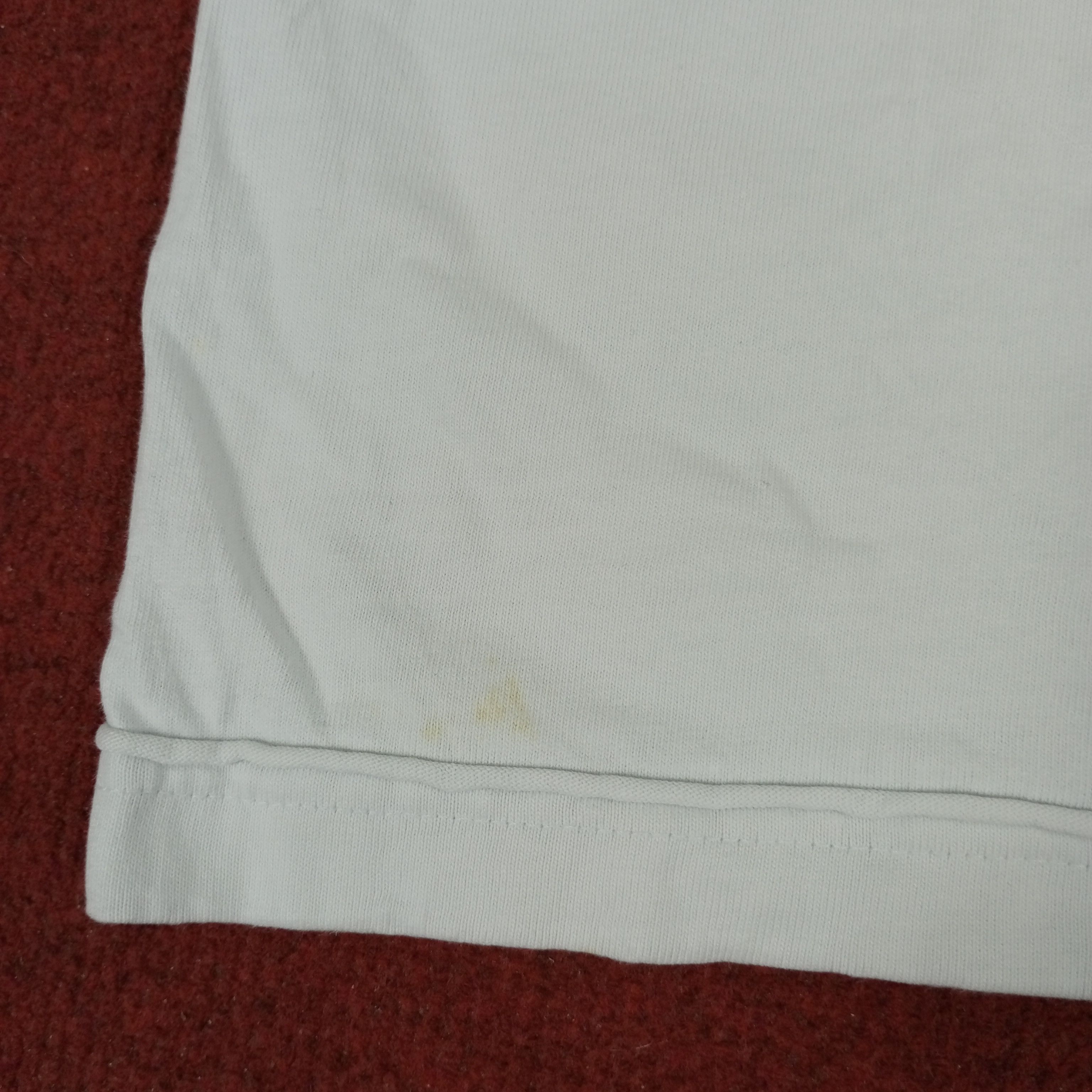 GU × Japanese Brand × Undercover GU X Undercover Japanese Brand Designer Tshirt Size US XL / EU 56 / 4 - 14 Thumbnail