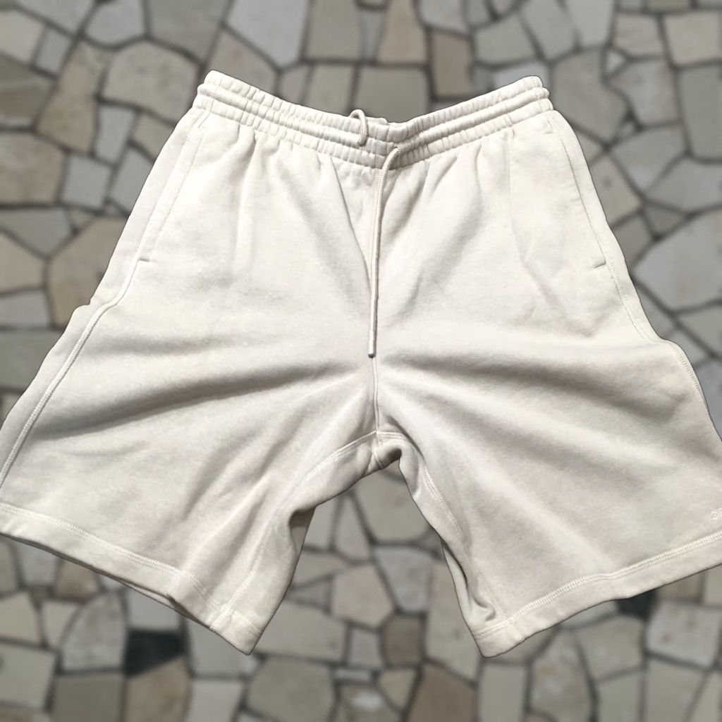 Vintage DSG Men Medium Athletic Lightweight Shorts with Pockets Drawstring Beige Olive - Casual Activewear Men's Shorts Size US 31 - 1 Thumbnail