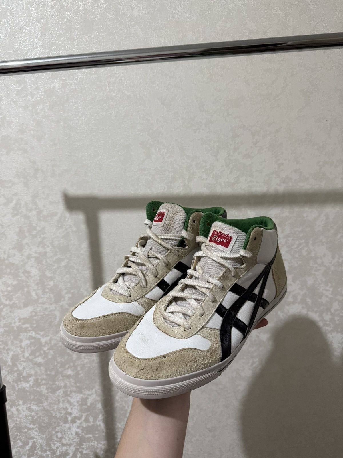 Asics ASICS ONITSUKA TIGER AARON MT HIGH-TOP SNEAKERS DISTRESSED Size US 10 / EU 43 - 1 Thumbnail