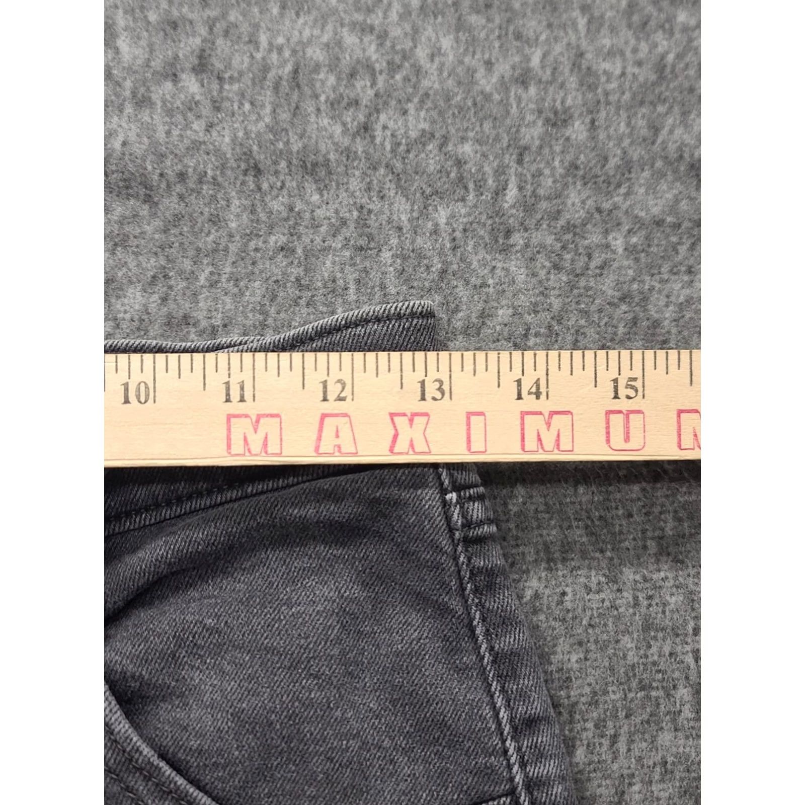 Levi's VINTAGE Levi's Silvertab Jeans Womens 26x27 Mom Skinny Fit Ankle Black Faded Grunge Y2K Womens Jeans Size 26" / US 2 / IT 38 - 3 Thumbnail