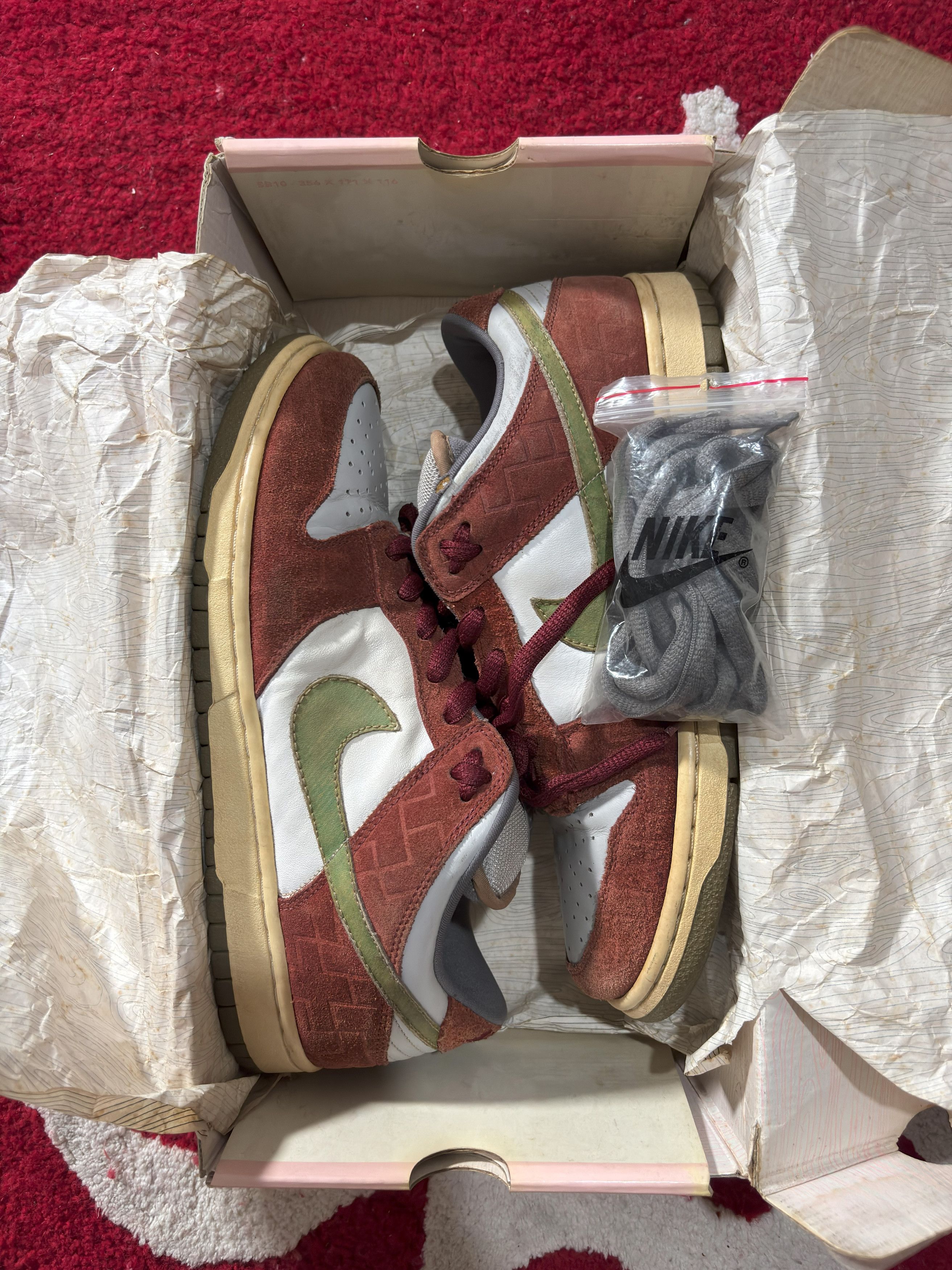 Nike Nike SB Dunk Shanghai Size US 10 / EU 43 - 3 Thumbnail