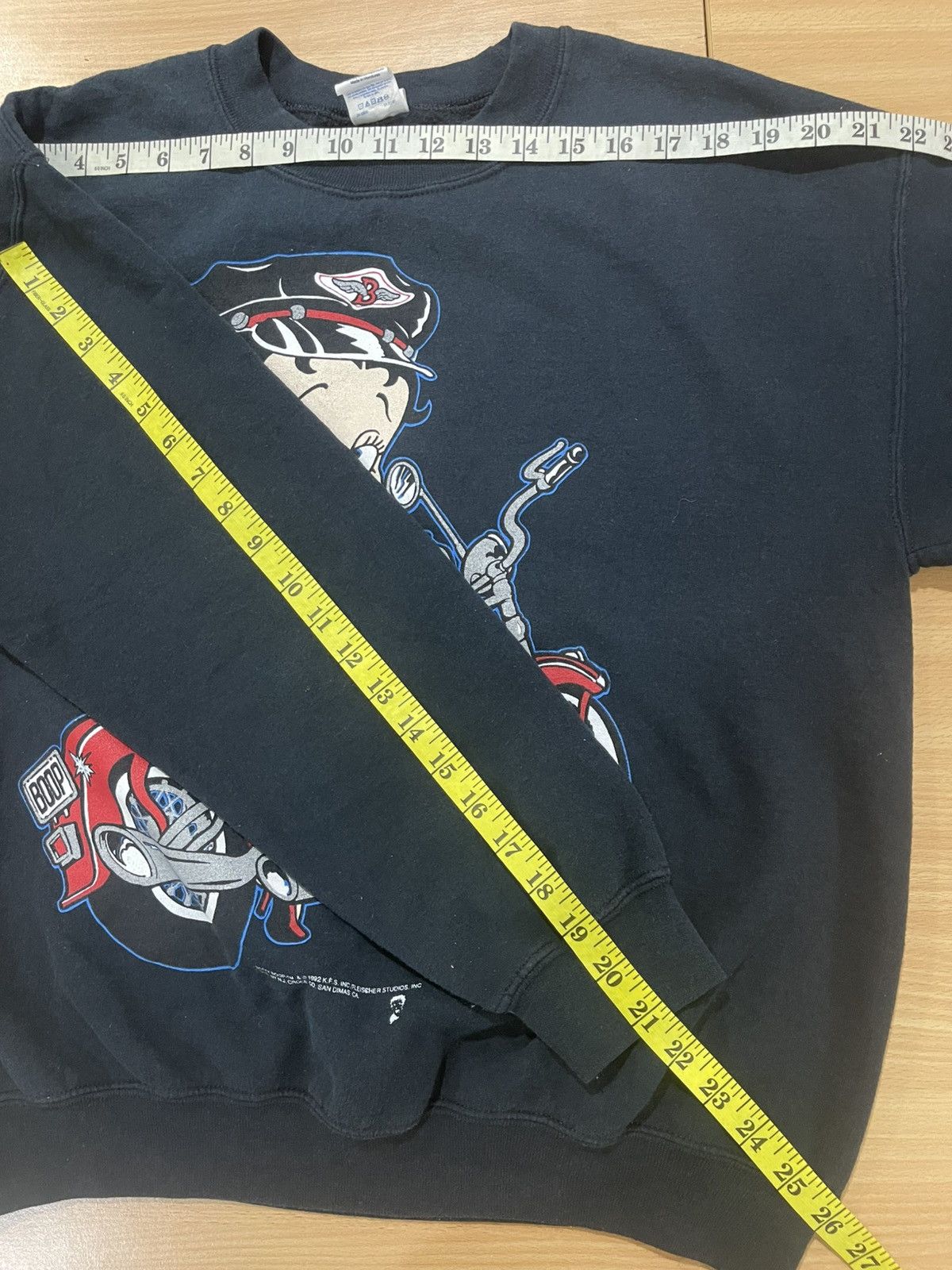 Vintage Vintage 90's Betty Boop Motorcycle Crewneck Sweatshirt Size US M / EU 48-50 / 2 - 14 Thumbnail
