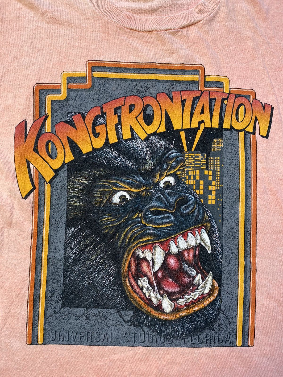Universal Studios × Vintage Vintage Konfrontation King Kong Overprint 90s T-Shirt Size US L / EU 52-54 / 3 - 6 Thumbnail