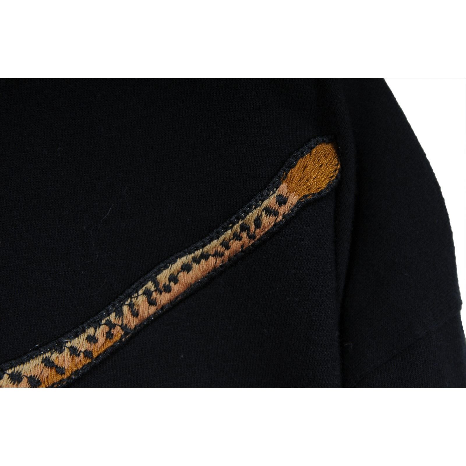 Gucci Embroidered Leopard Logo T Shirt Black Size US M / EU 48-50 / 2 - 8 Thumbnail