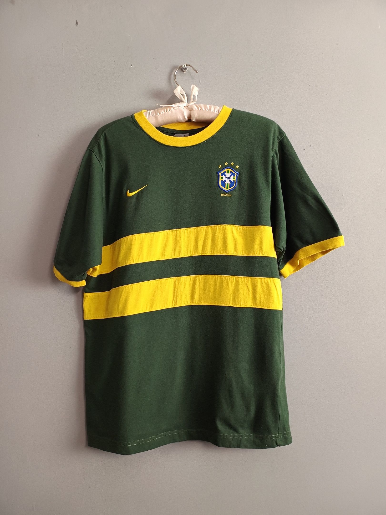 Nike × Vintage Nike Brazil T-Shirt Tee Vintage 90s Soccer Size US S / EU 44-46 / 1 - 1 Thumbnail