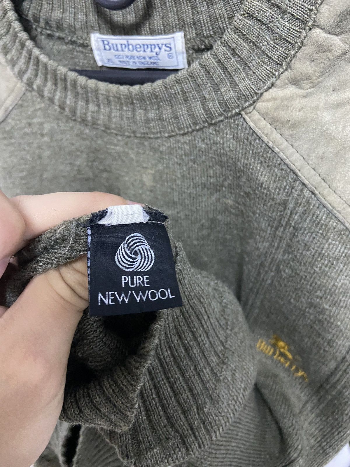 Burberry Burberry Vintage sweater Wool knitted Logo leather elbows Size US XL / EU 56 / 4 - 7 Thumbnail