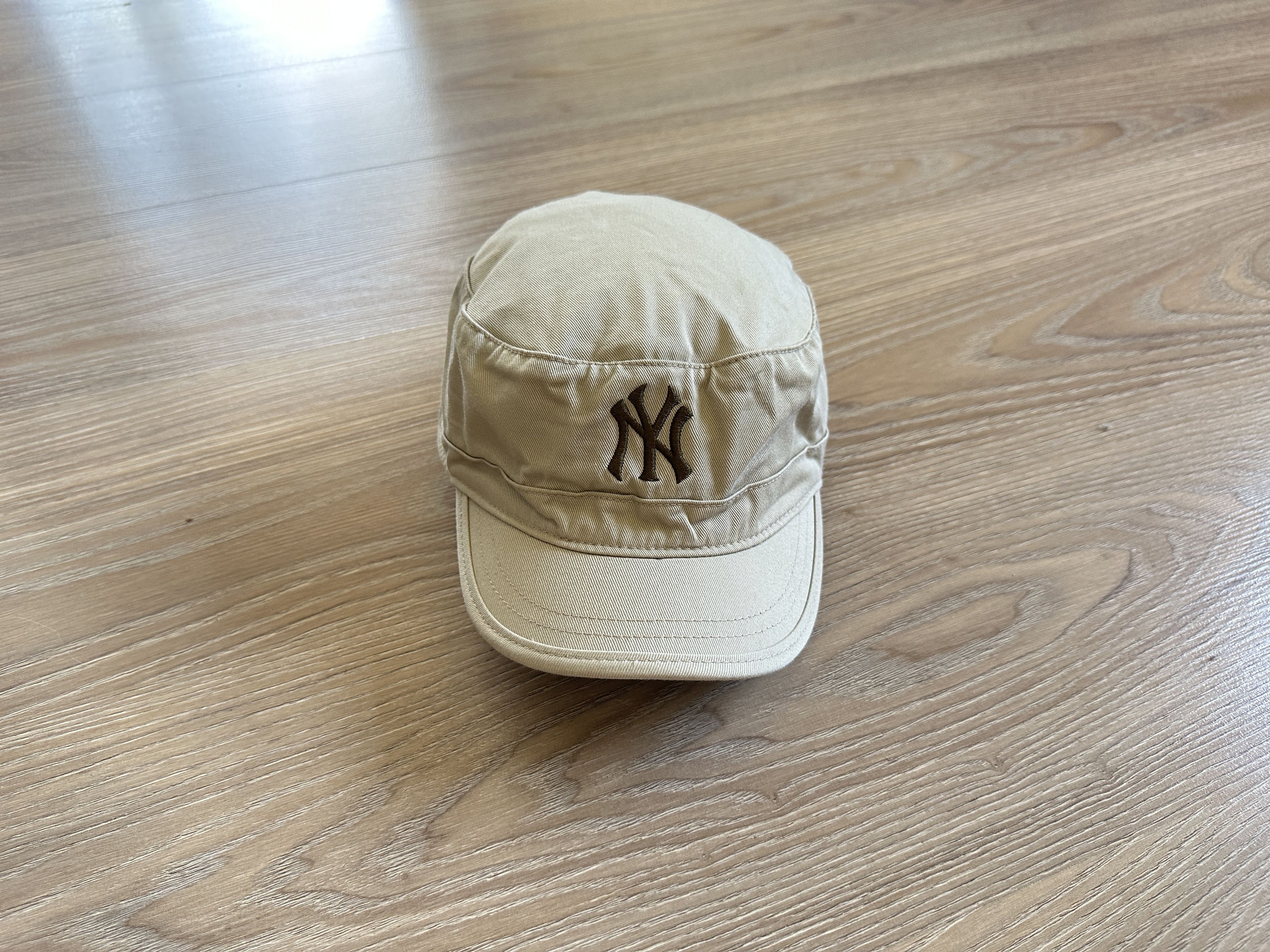 New York Yankees Vintage New York Yankees Baseball Cap Size ONE SIZE - 3 Thumbnail