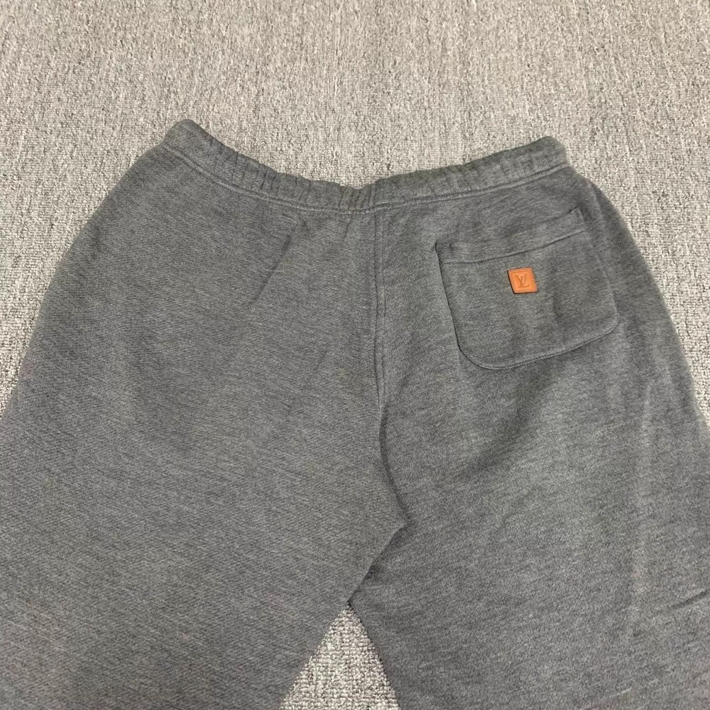 Louis Vuitton LV Gray Chinos M 9/10 Size US 32 / EU 48 - 7 Thumbnail